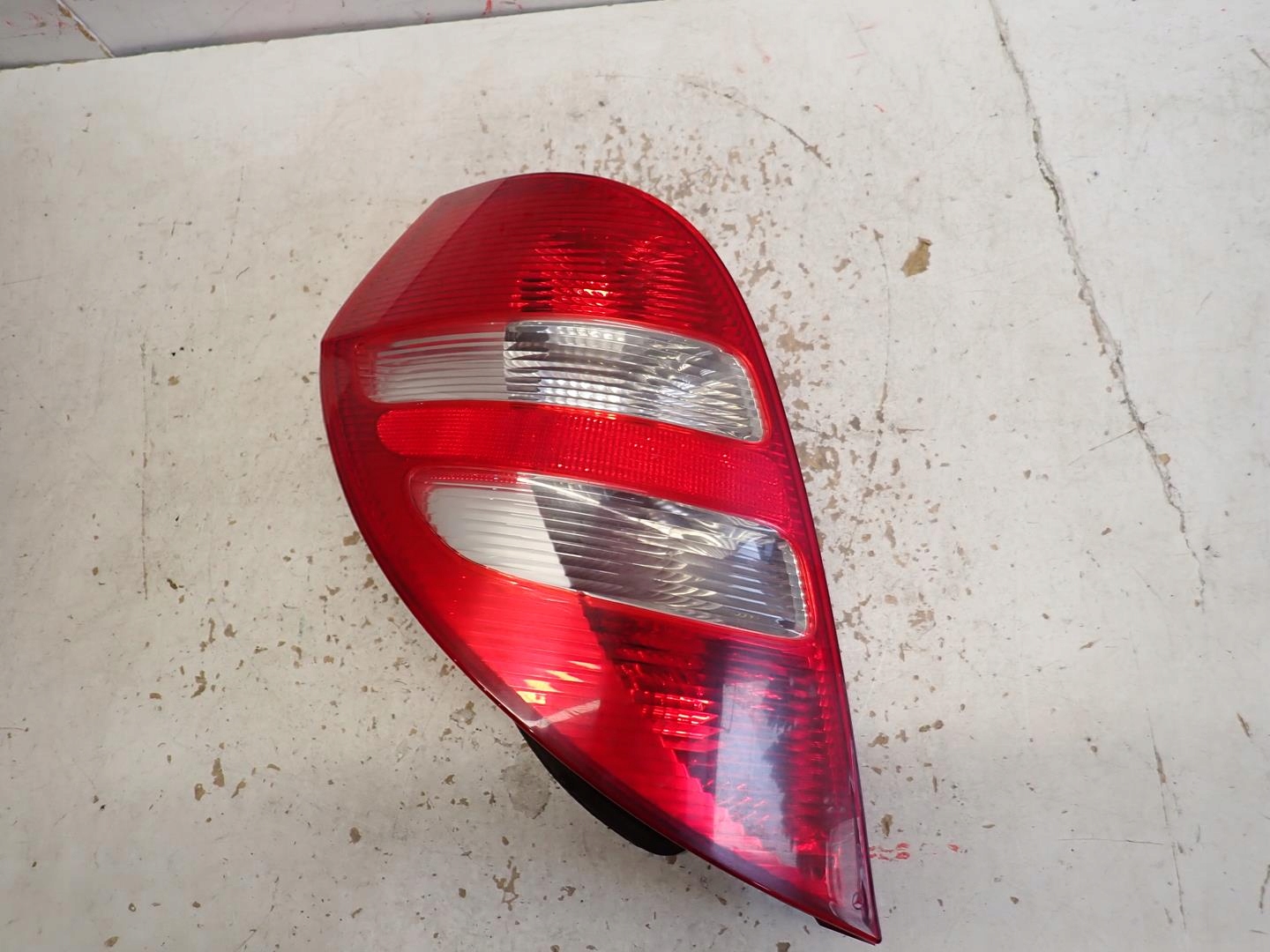 light rear part rear left MERCEDES A-class W169 2004-2008 A1698200364