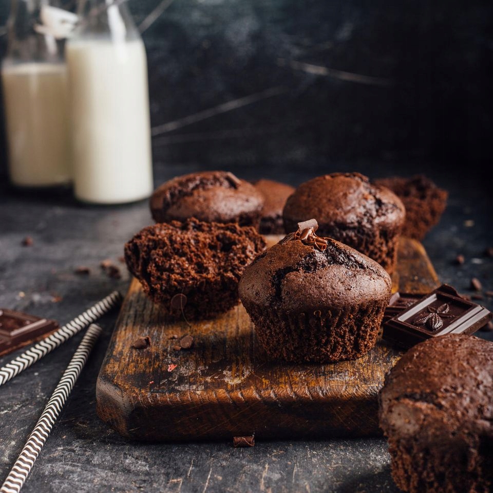 FORMA DO MUFFINEK SILIKONOWA 12 GNIAZD 6 CM Marka Brunbeste