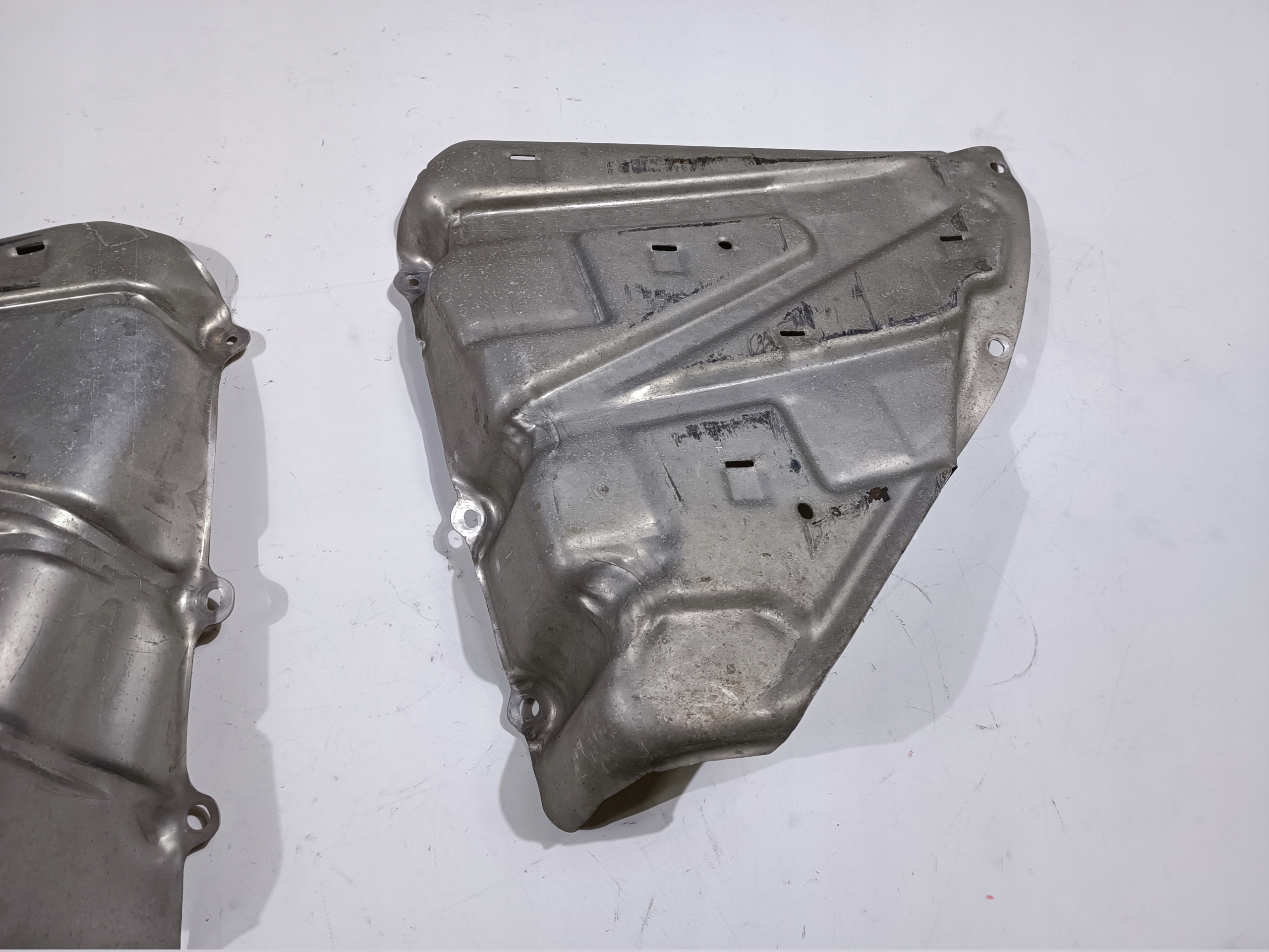 cover tanks left right Chevrolet Corvette C6