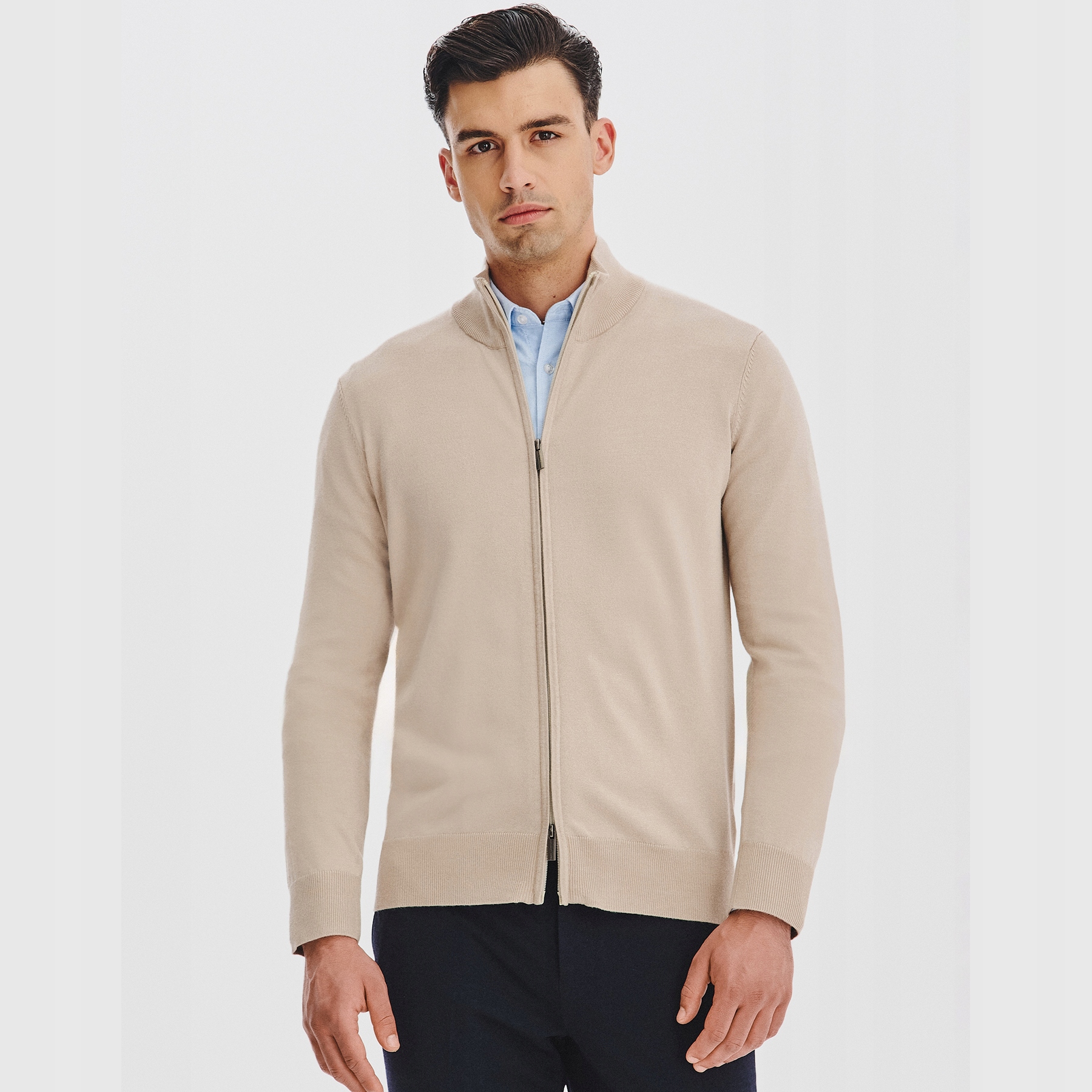 Béžový pánský svetr s pologolfem a zapínáním na zip Pako Lorente vel L