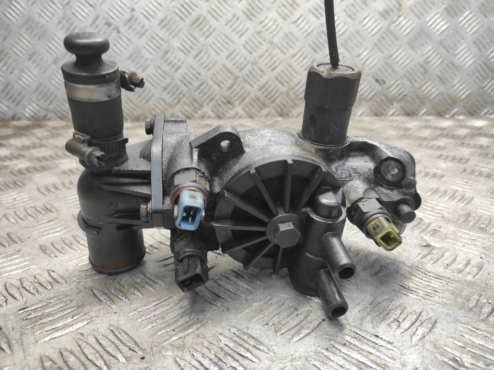 КОРПУС ТЕРМОСТАТА DUCATO II 1.9 TD