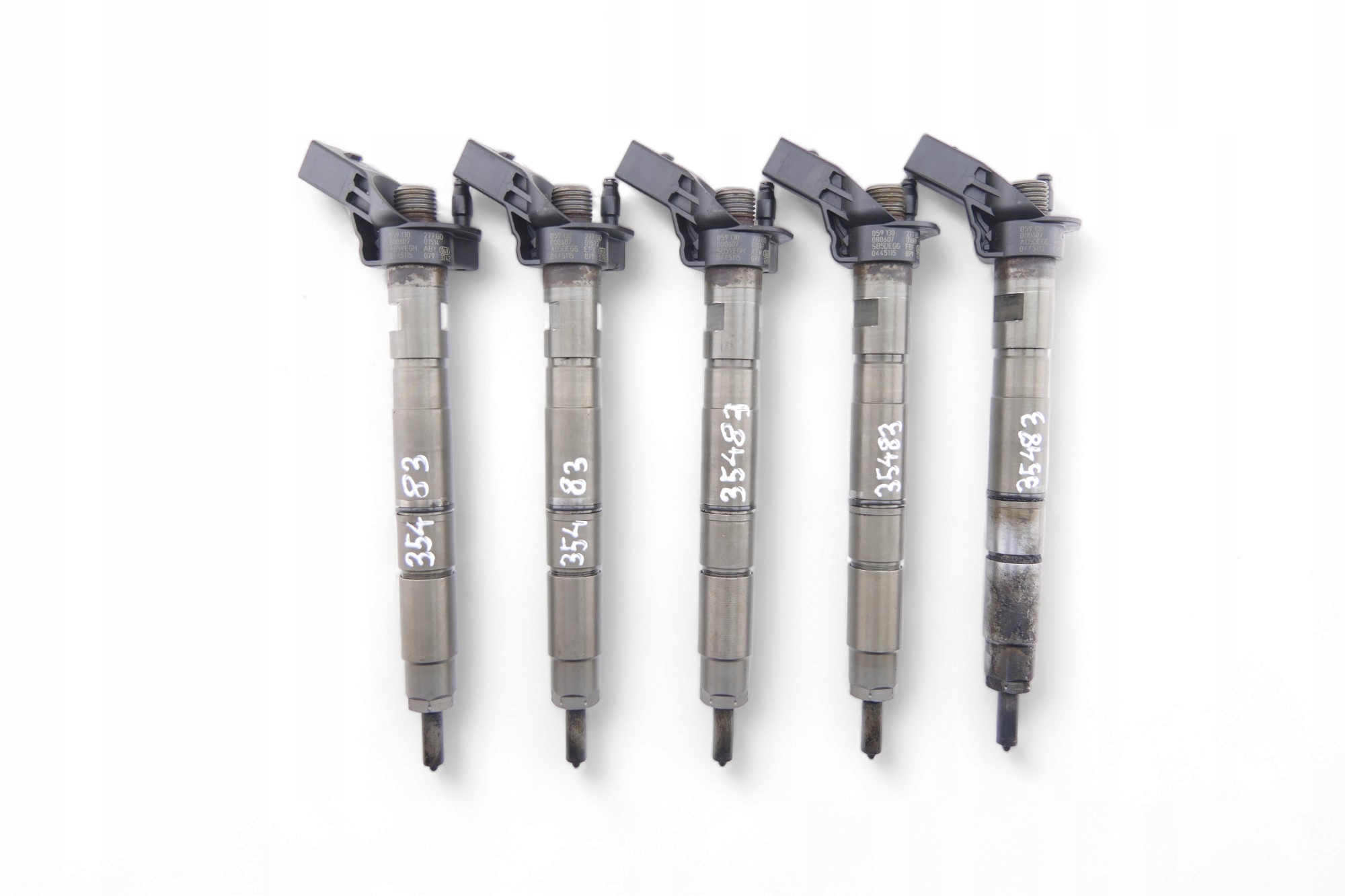injector AUDI A4 B7 A6 C6 3.0 TDI 059130277BD