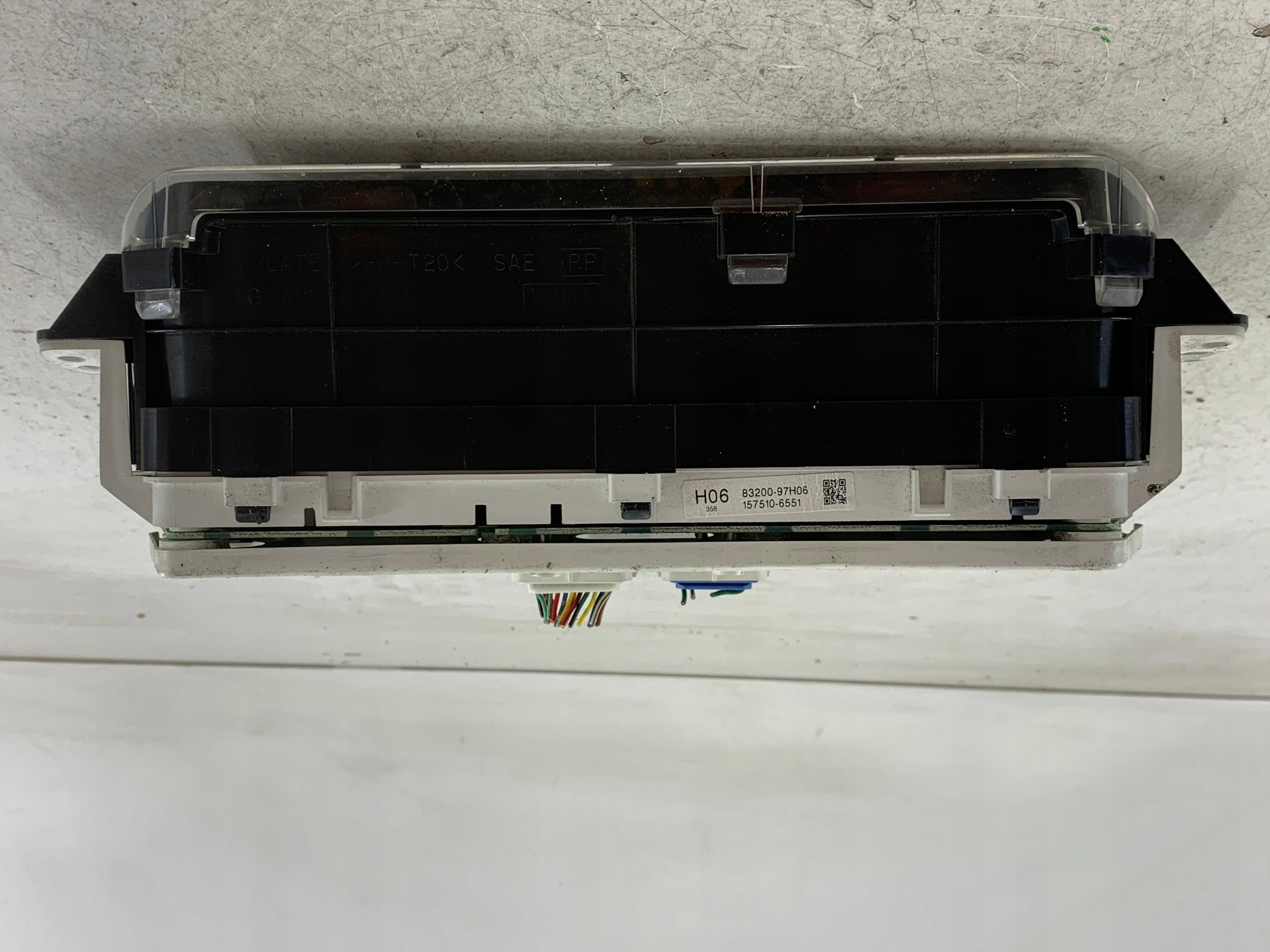 DAIHATSU SIRION 1.3 kombiinstrument kombiinstrument 83200-97H06