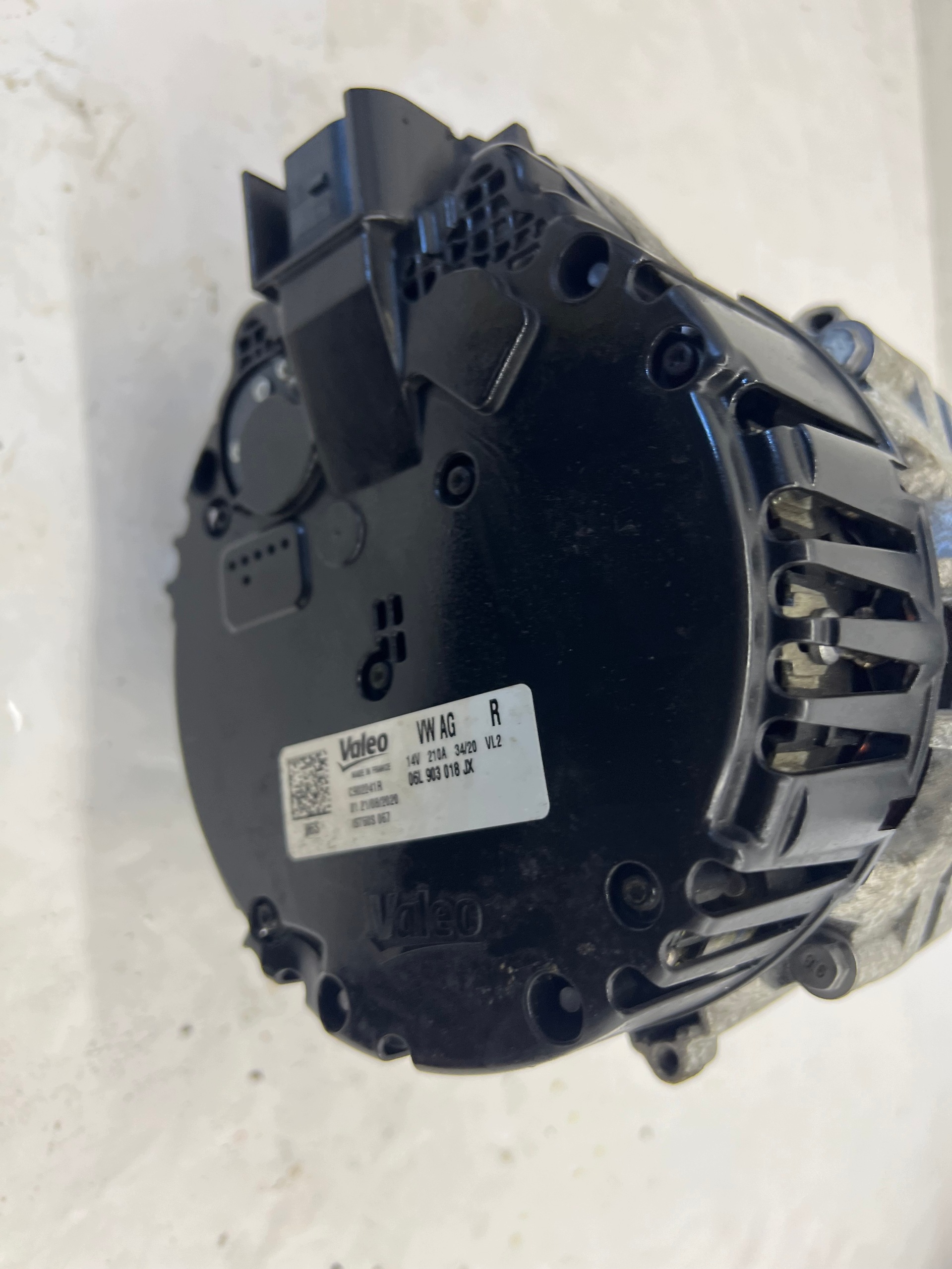 ALTERNATOR 06L903018JX AUDI A4 B9 A5 8W 2.0 TFSI 210A
