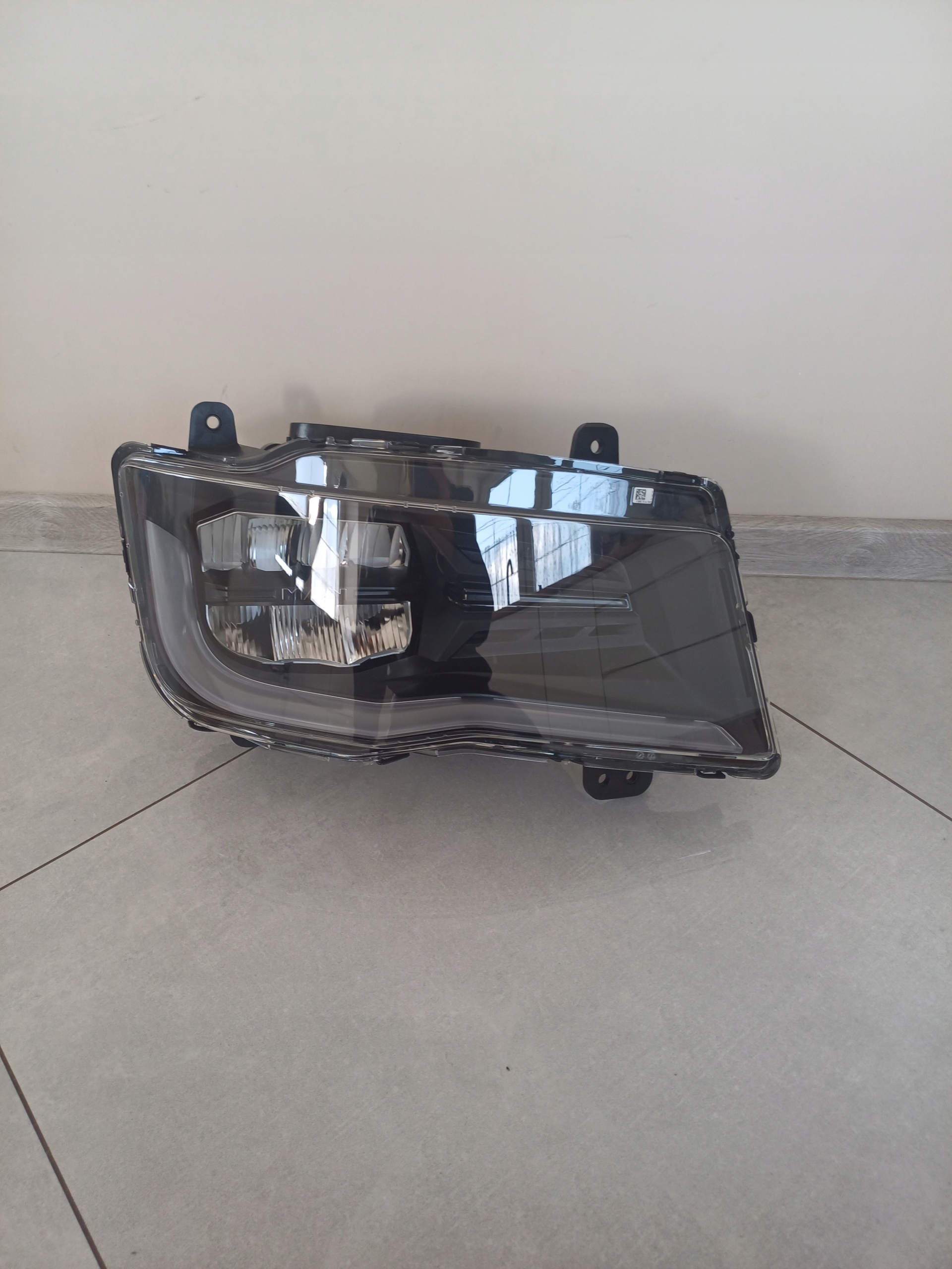 light right front front MAN TGX TGS TGM FULL LED 8125101-6822