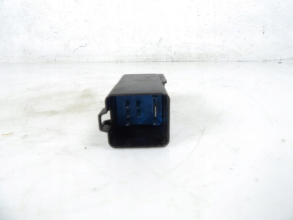 SKODA FABIA III 3 relay plugs 04B907281