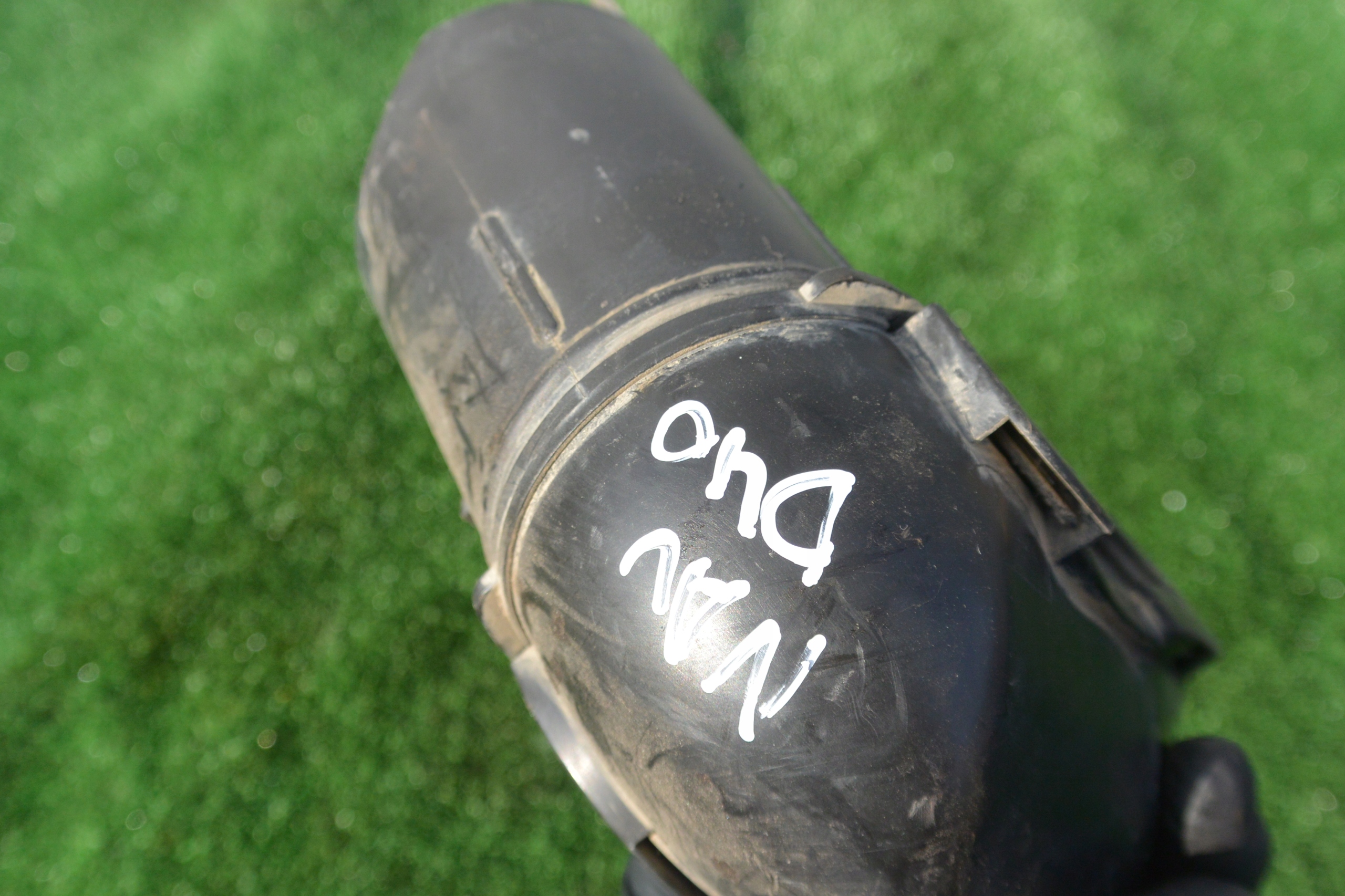 intake air hose 2.5DCI NISSAN NAVARA D40