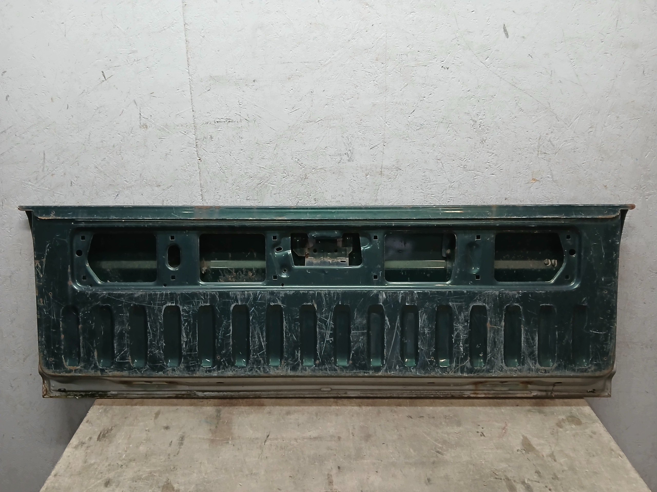 boot door BURTA MITSUBISHI L200 L-200 L 200 96-05
