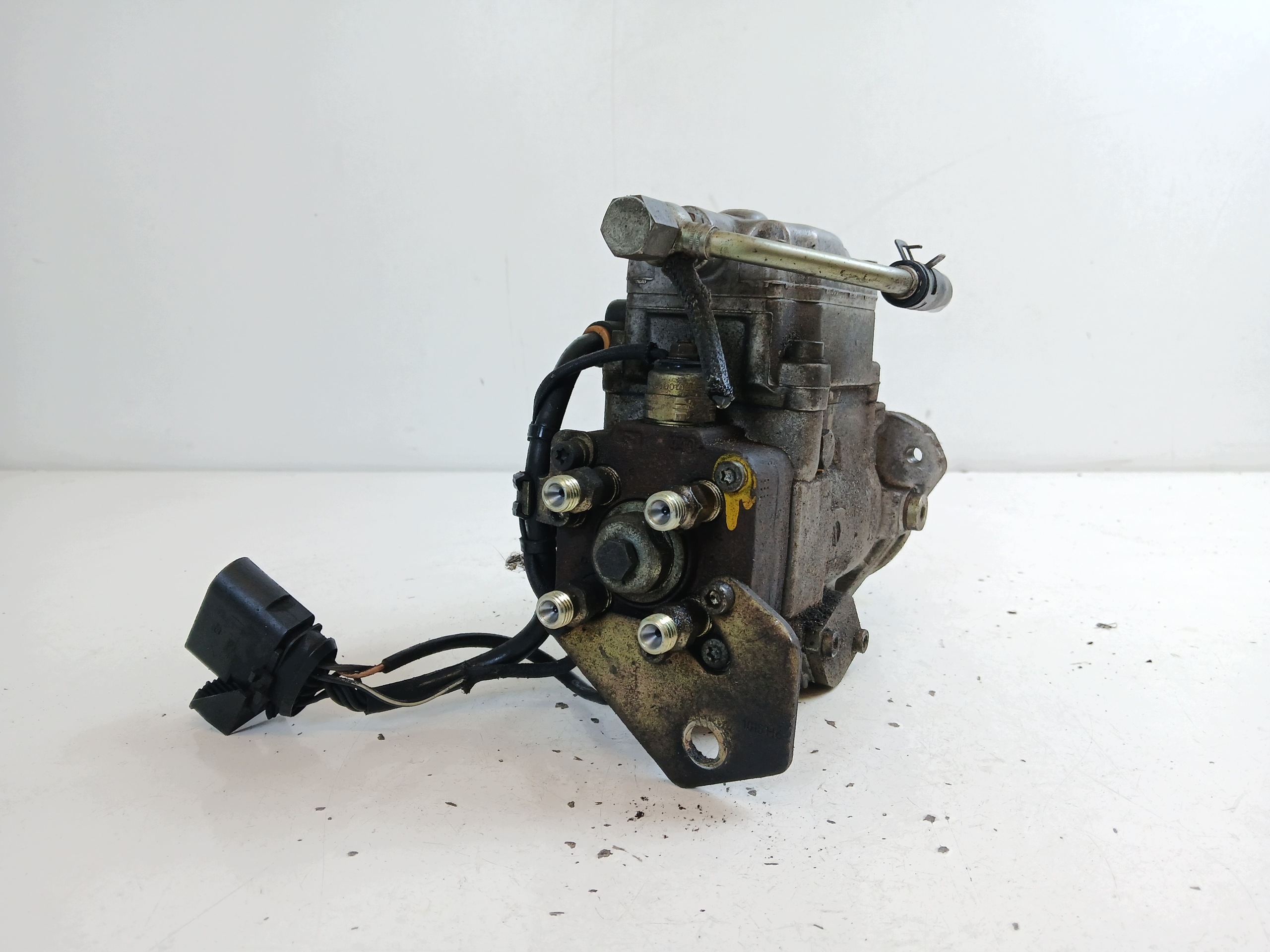 VW GOLF IV BORA 1.9 TDI injection pump 038130107D