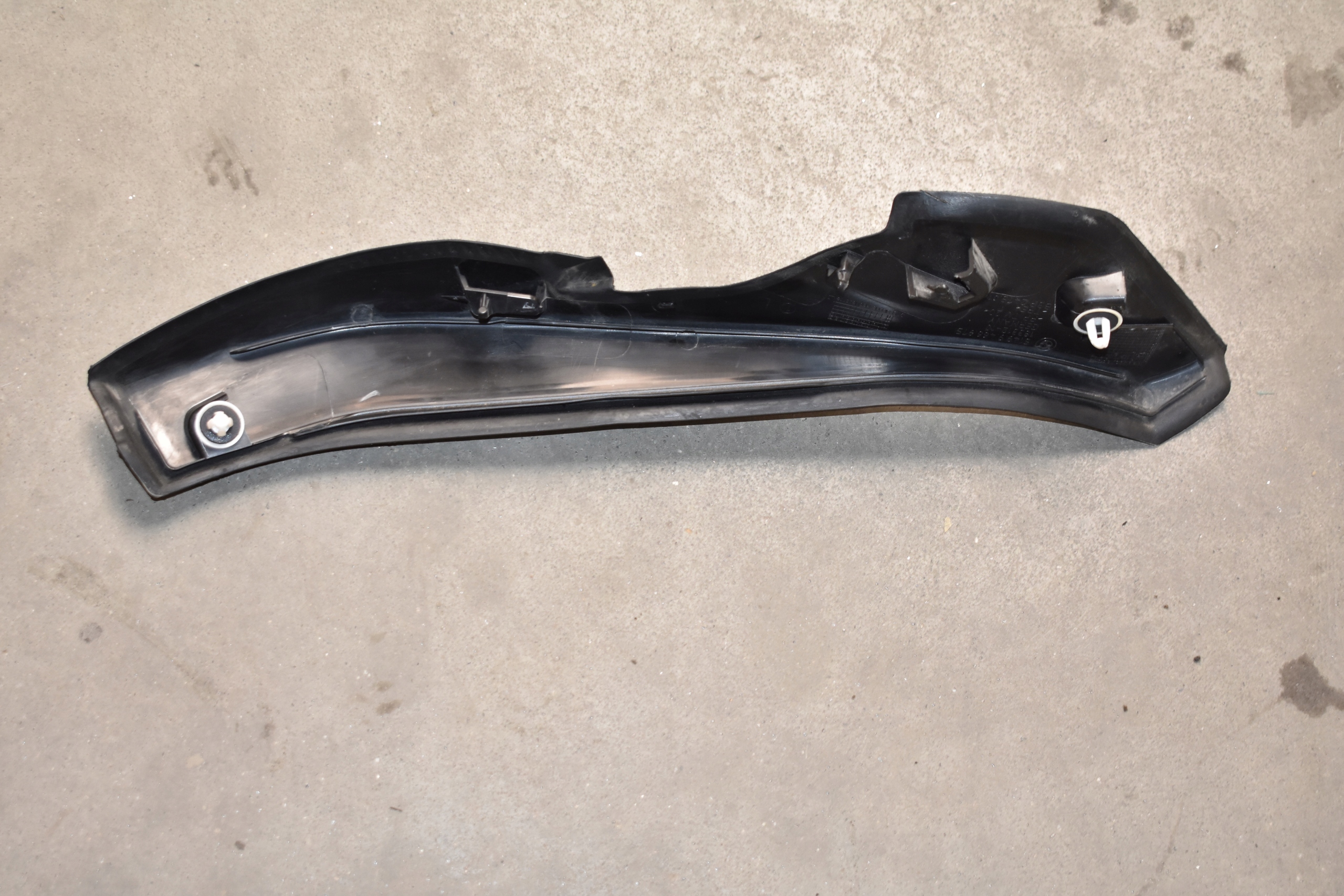 IDEALNA cover left bonnet rear part rear BMW G70 1