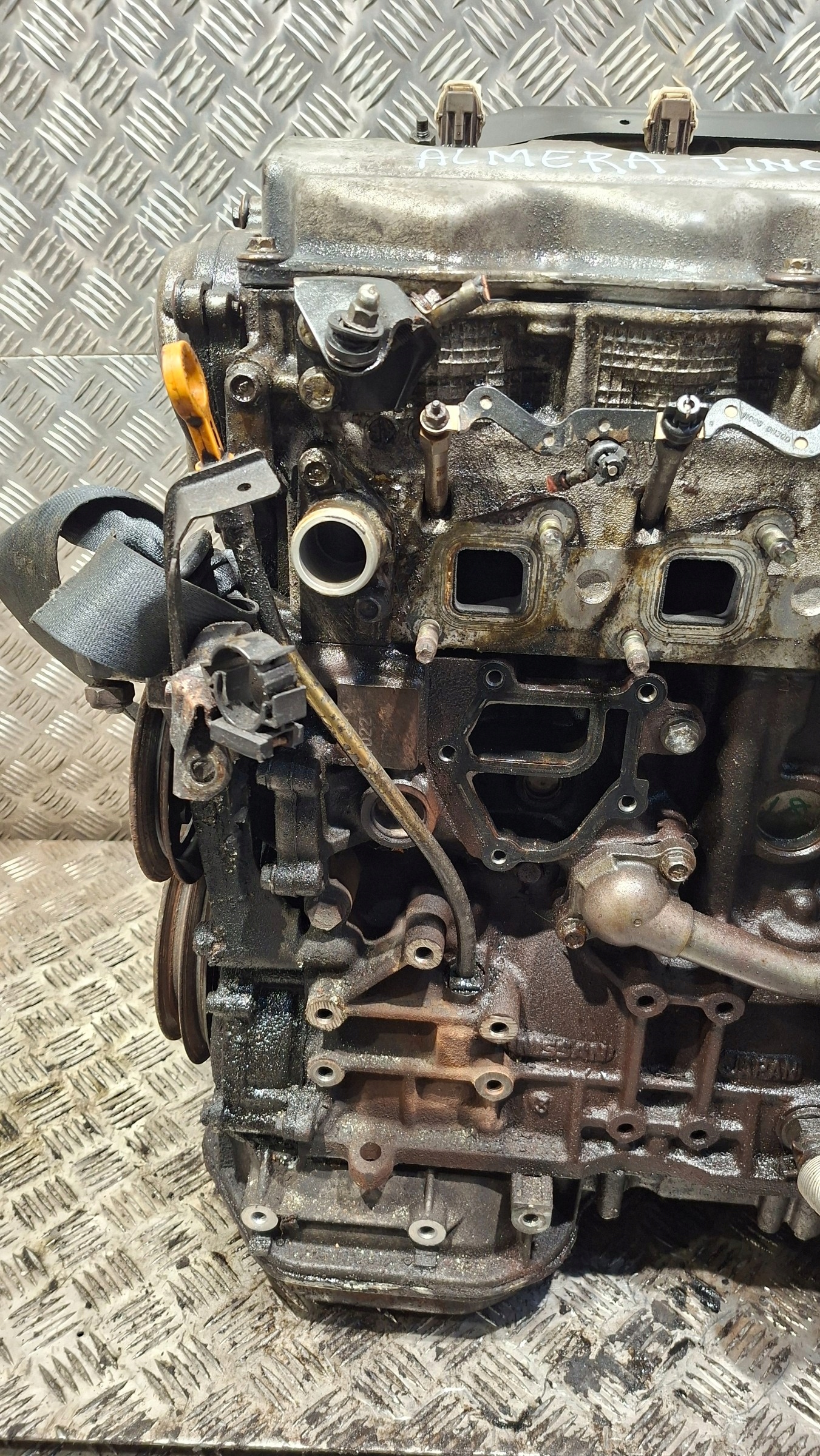 engine unprotected pillar NISSAN ALMERA TINO 2.2D YD22