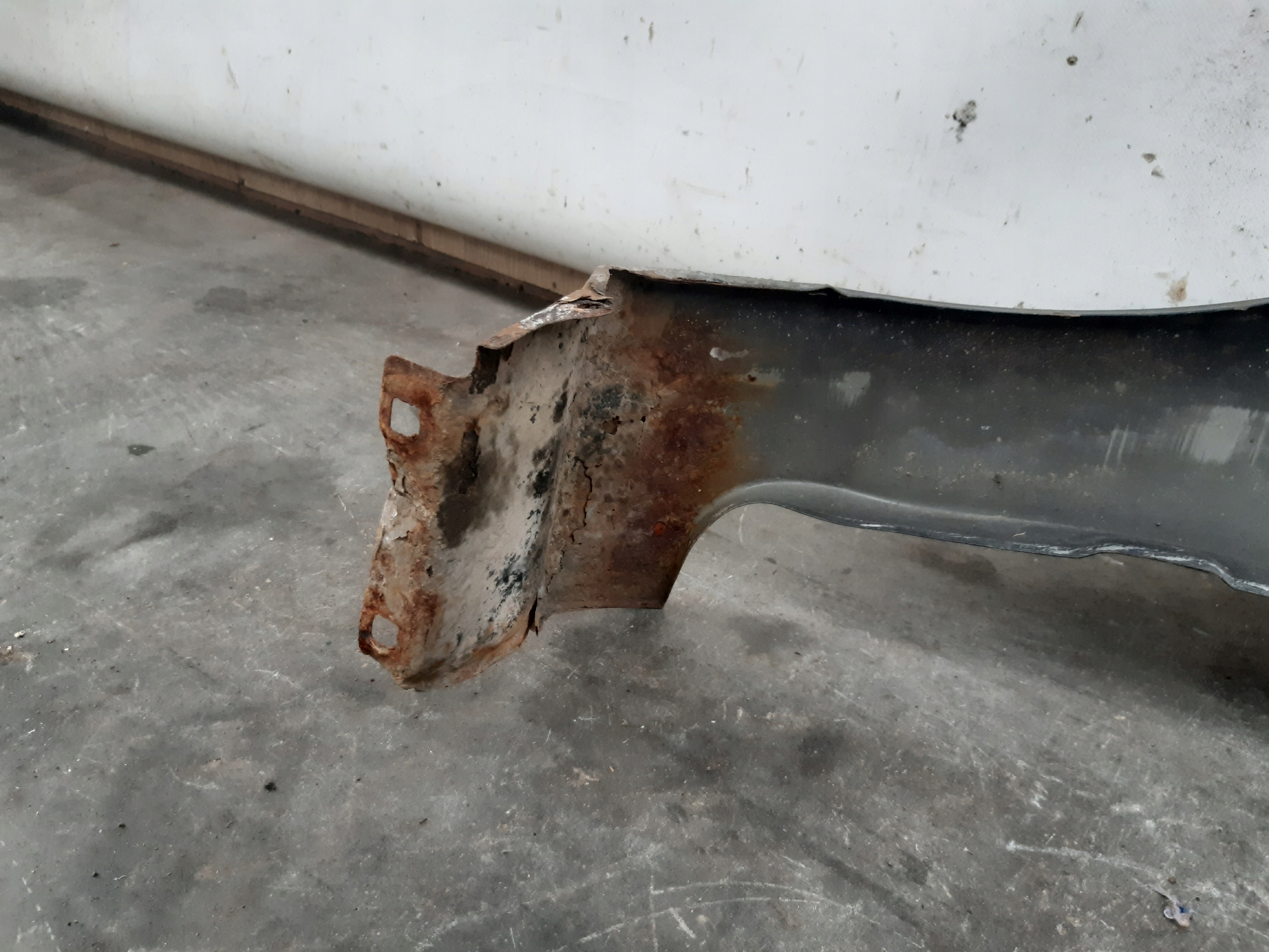 fender right D9 Ford Fiesta MK7