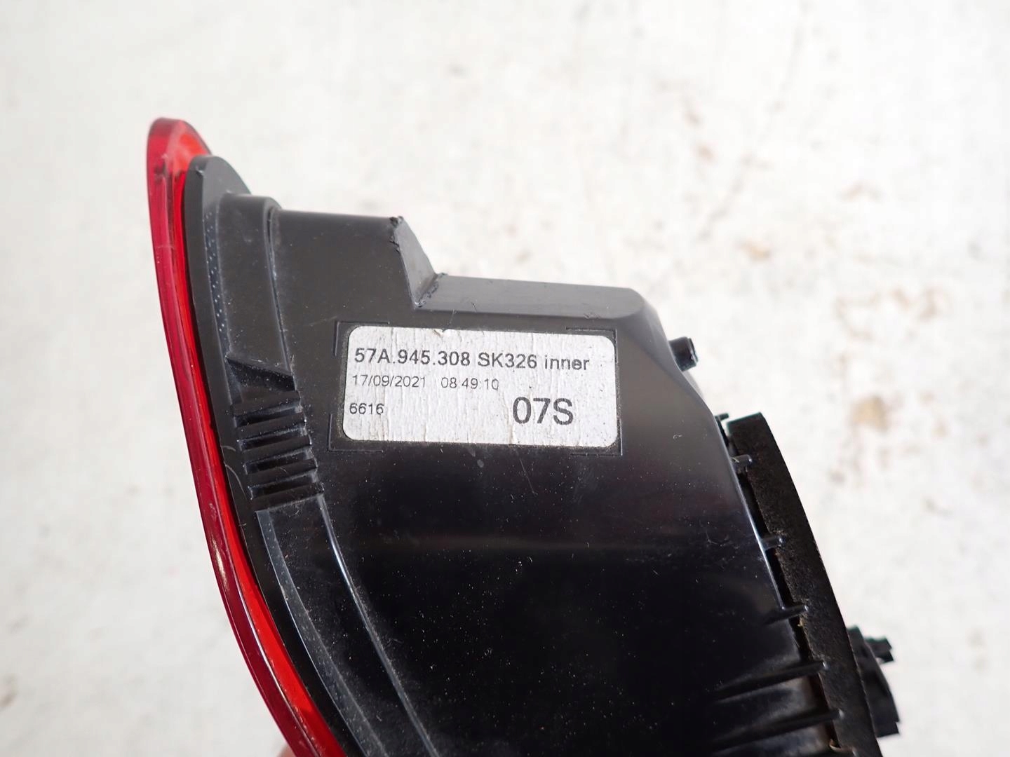light rear part rear right SKODA KAROQ 2018- 57A945308
