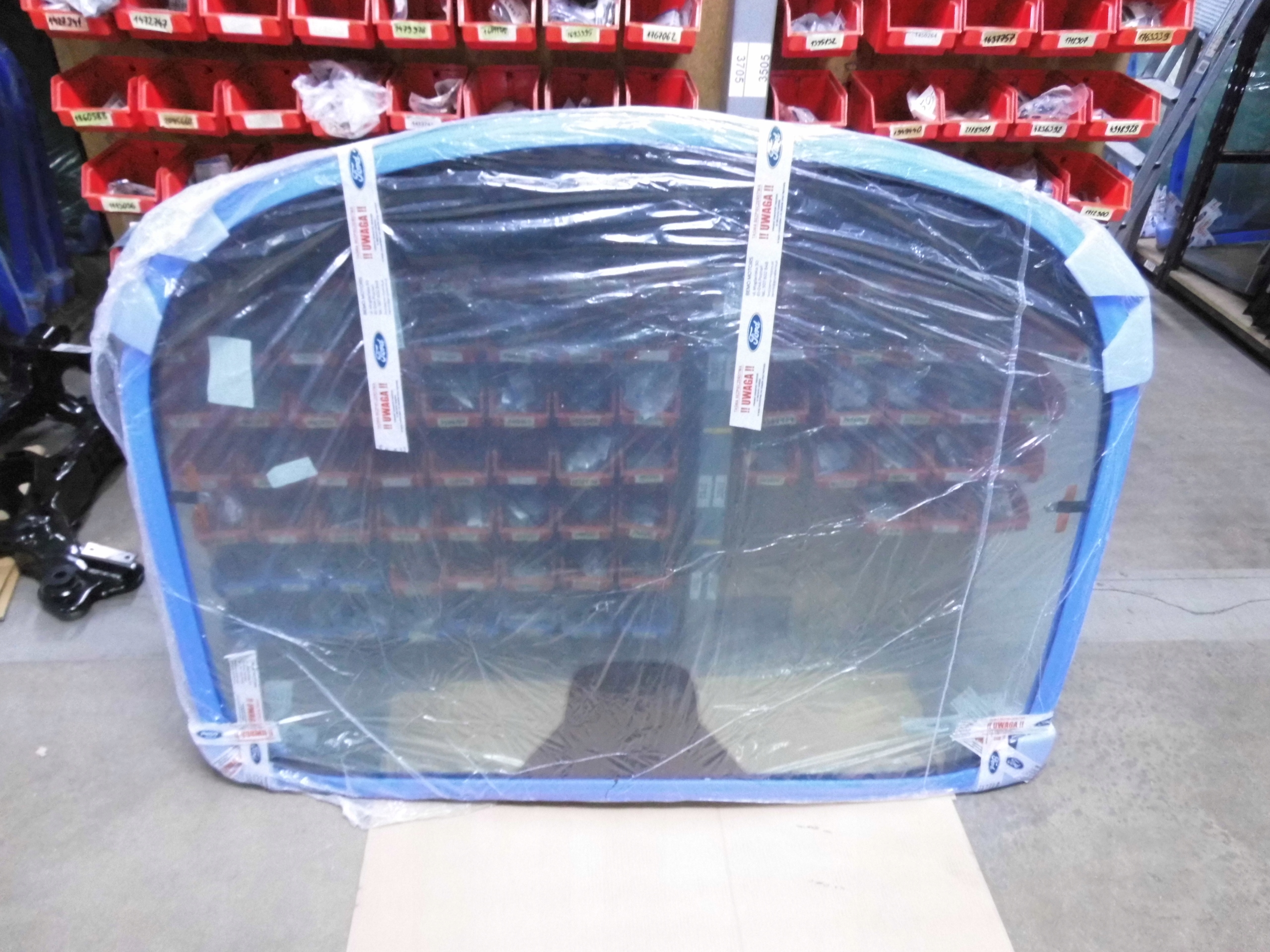 SZYBA PRZEDNIA OGRZEWANA FORD TOURNEO CUSTOM Stan opakowania oryginalne