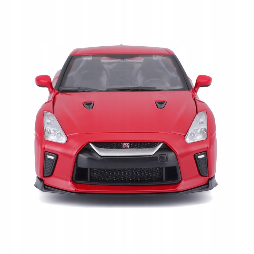 Nissan GT-R 1:24 model Bburago 18-21082 czerwony Marka Bburago