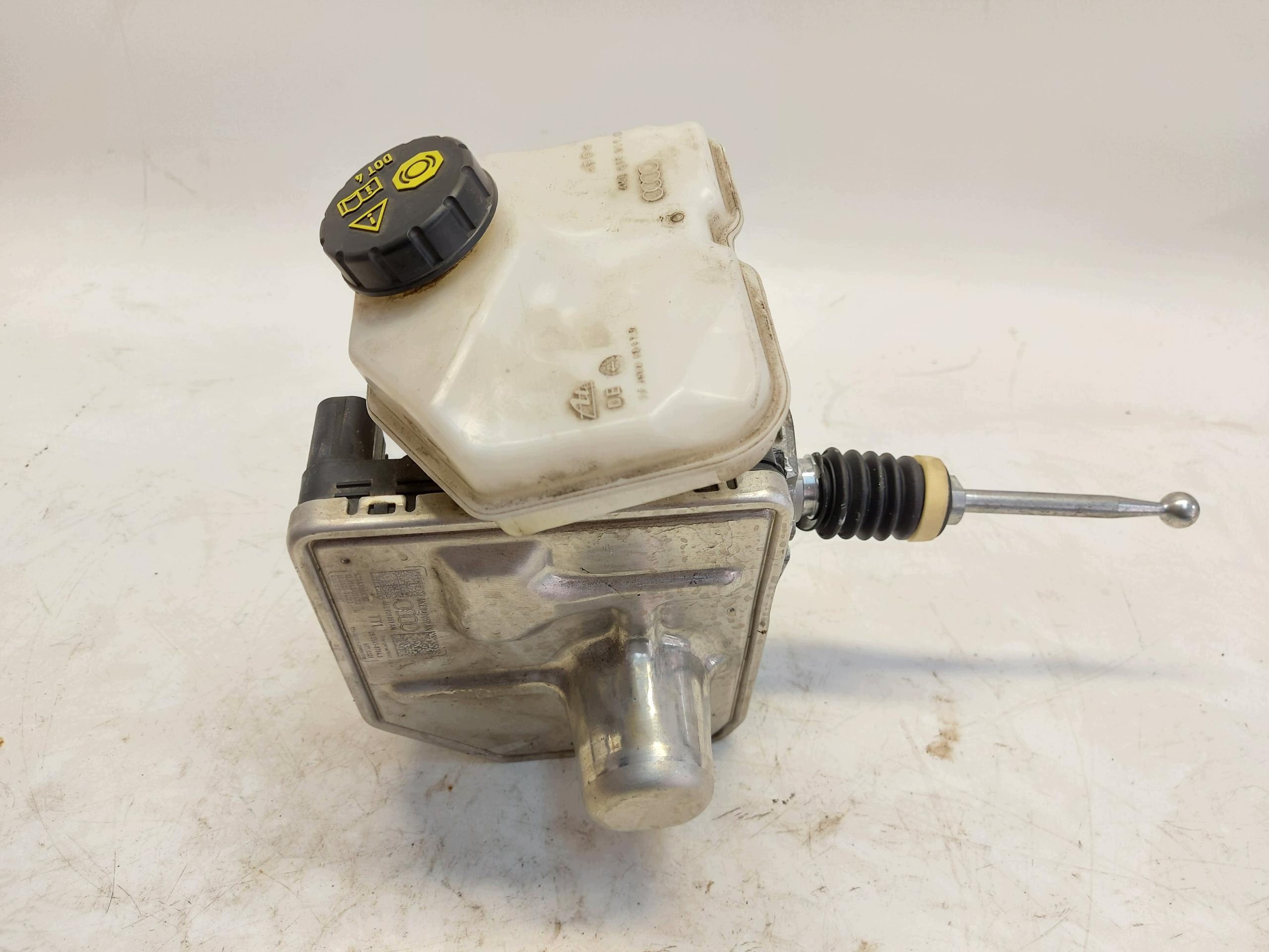 Audi Q8 E-TRON SportBack 4KE brake booster abs control unit 4ke614100an