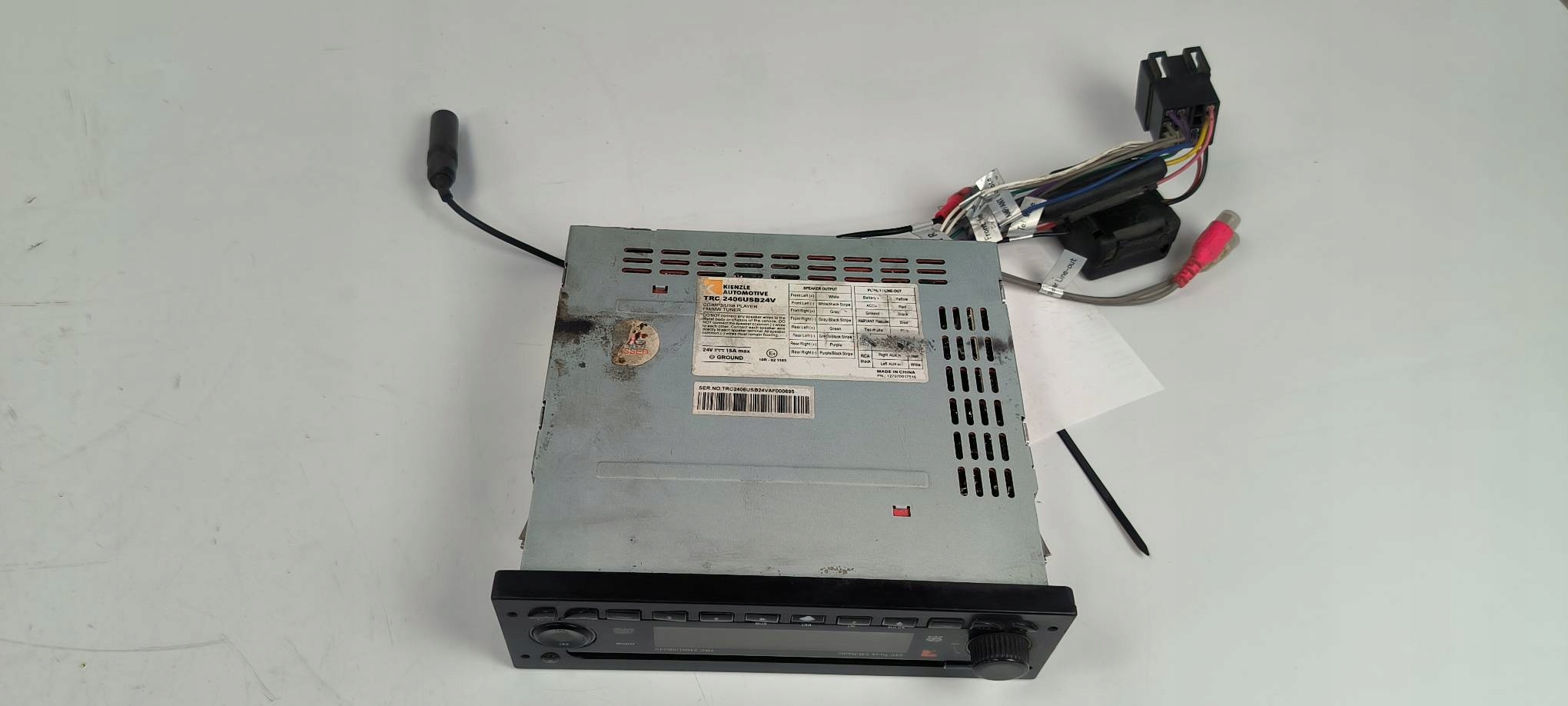 RADIO MERCDES-BENZ AXOR 2528L