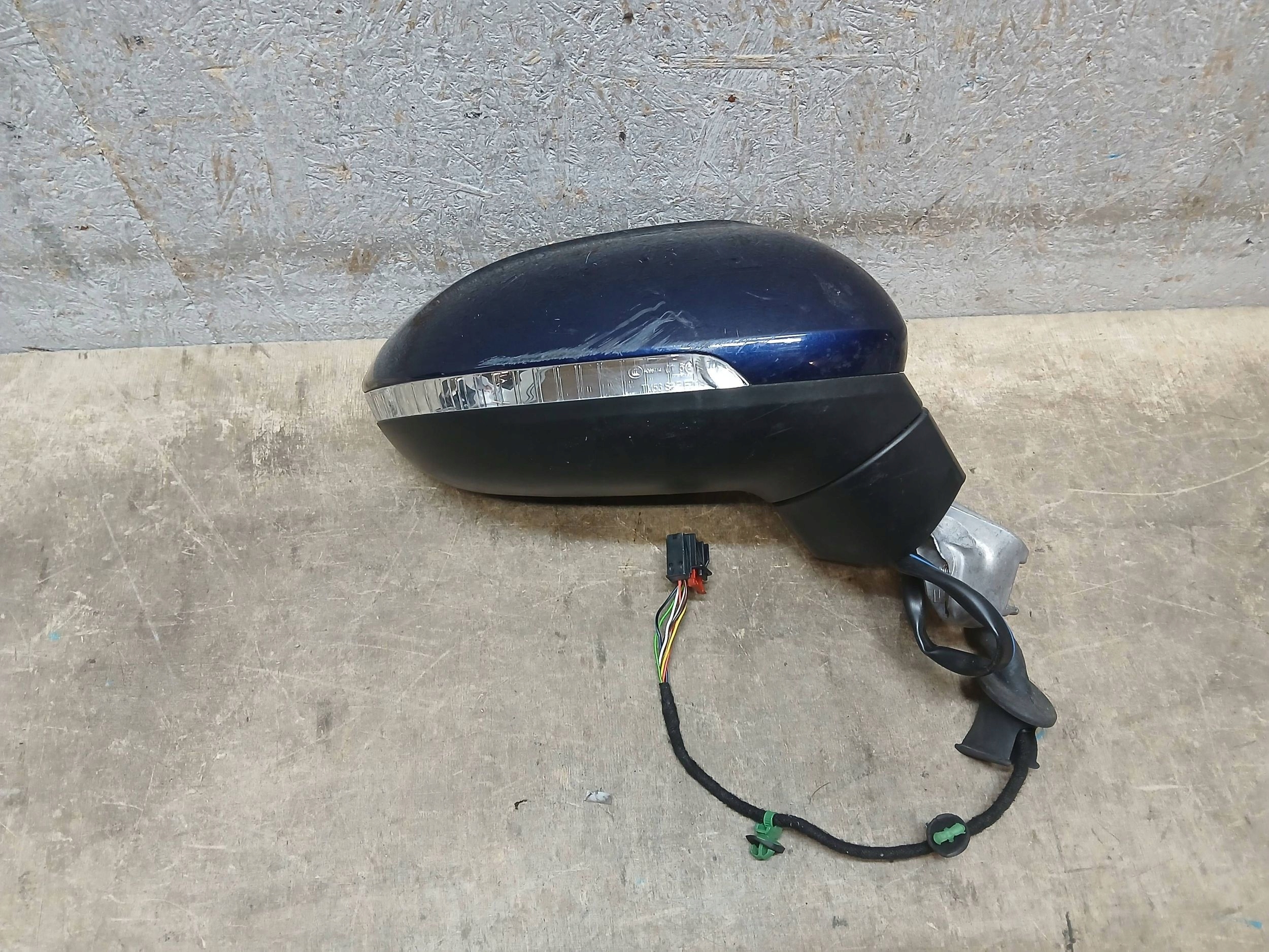 Spiegel vorne rechts VW PASSAT B8 3G 7PIN