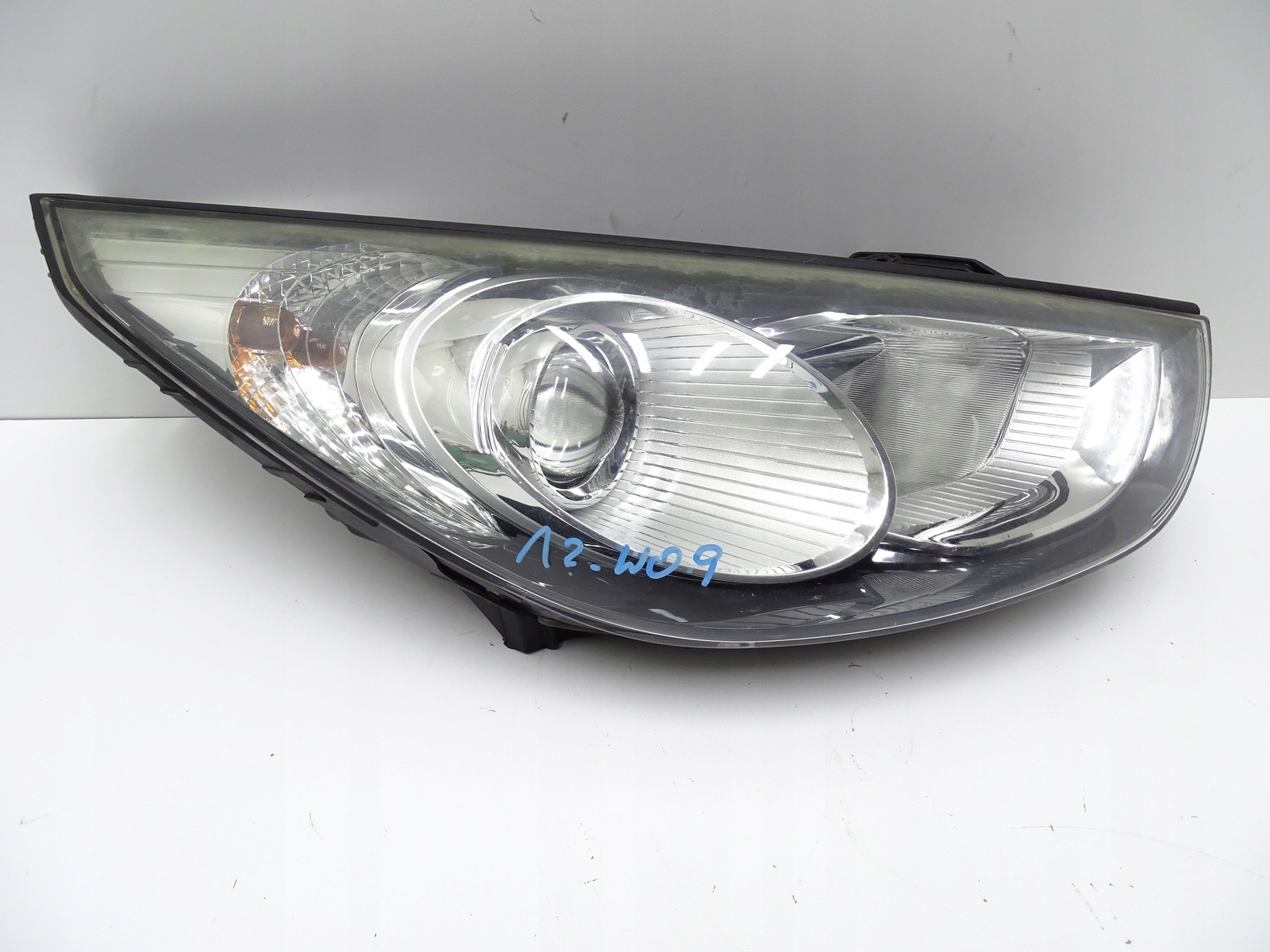 ФАРА ПРАВИЙ ПЕРЕД ПРАВА ПЕРЕДНЯ HYUNDAI Ix35 09-15r