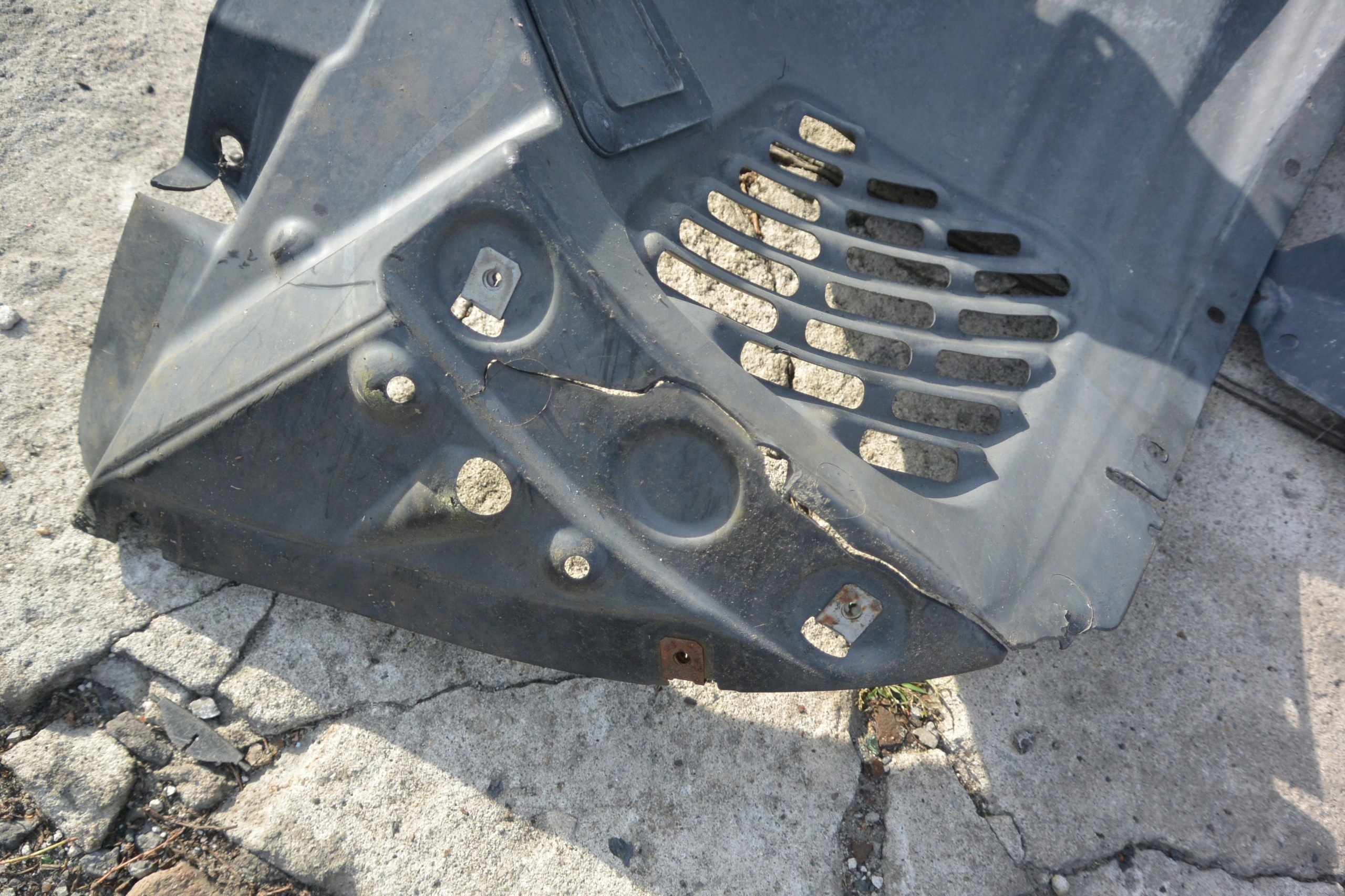 mudguard right left front BMW X3 F25 7213642 7213644 7213641