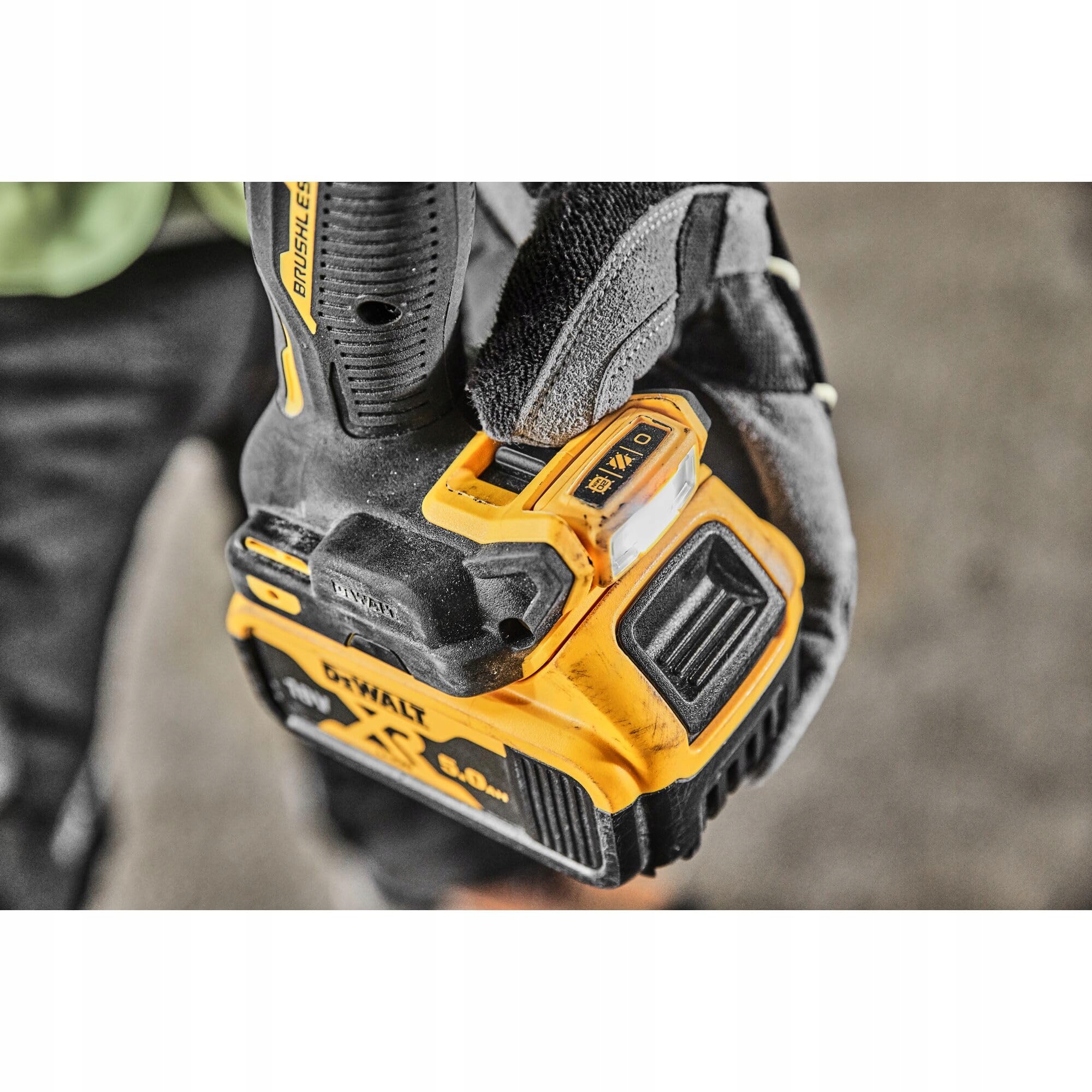 DEWALT 18V Wiertarko-Wkrętarka Bezszczotkowa LED 2x5Ah — miniatura 7