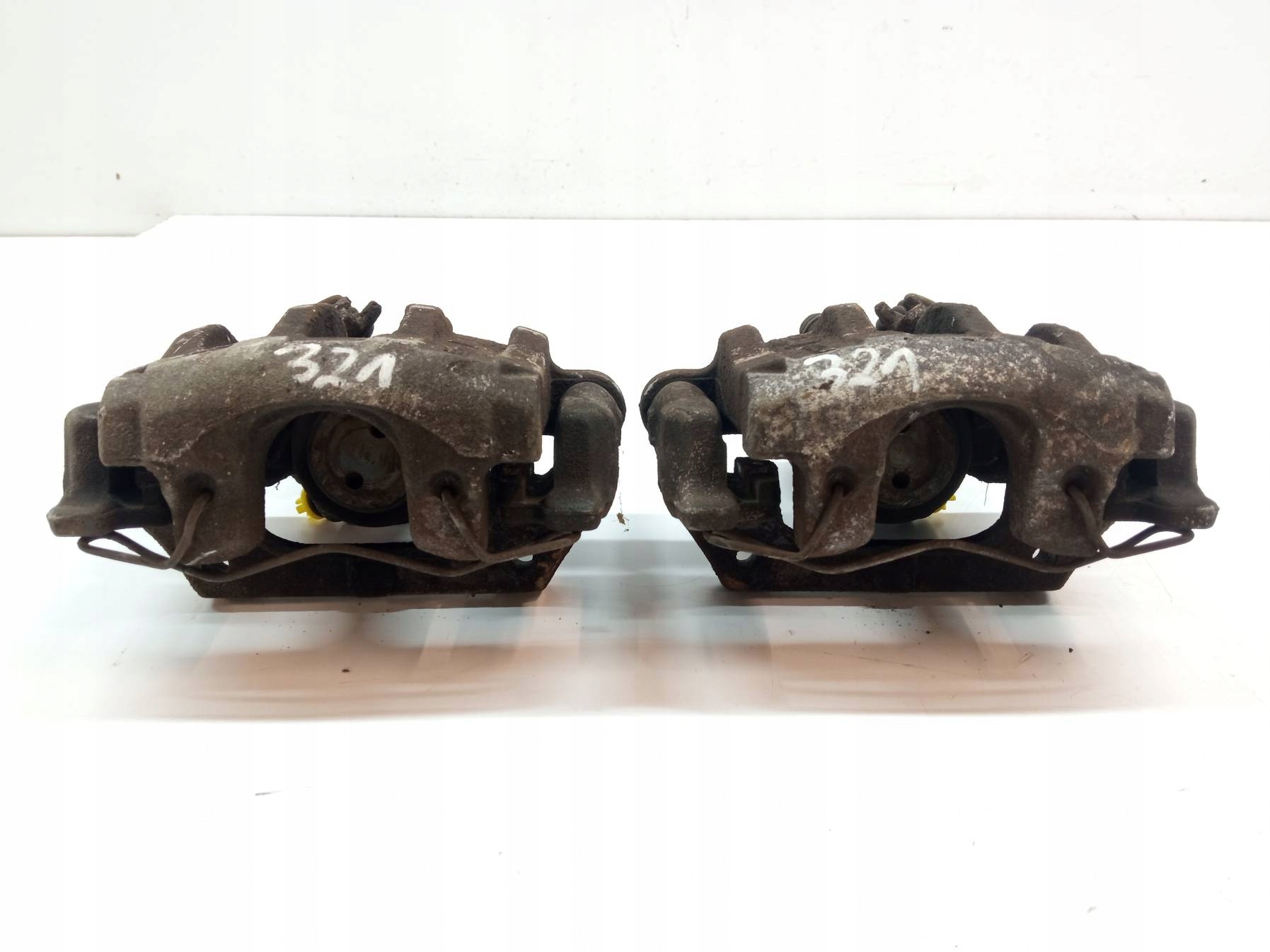 caliper brake left right rear part KPL 1.6 D 115 KM Volvo V40 II (2012-2019)