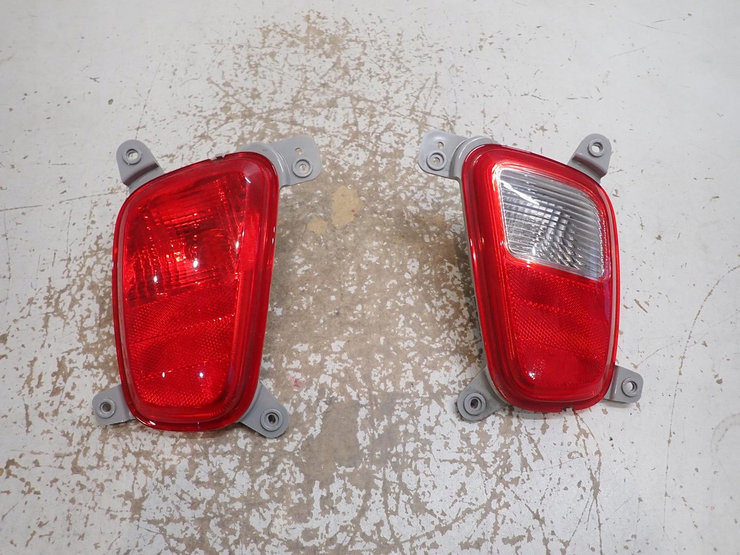 light fog lights left KIA PICANTO III 2017- 92405-G6