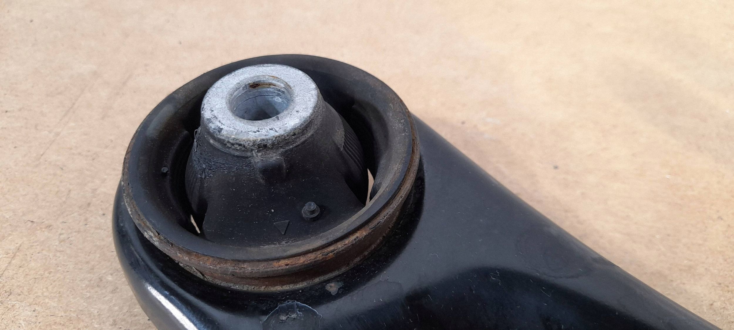 Toyota Yaris IV XP21 arm front left 48606K0020 (Q945)