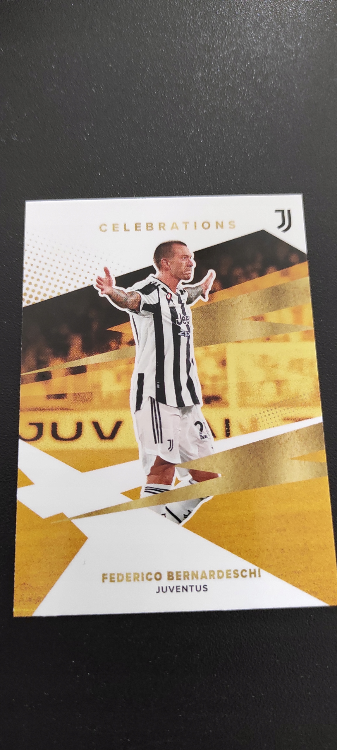 Juventus Topps 21/22- Bernardeschi celebrations