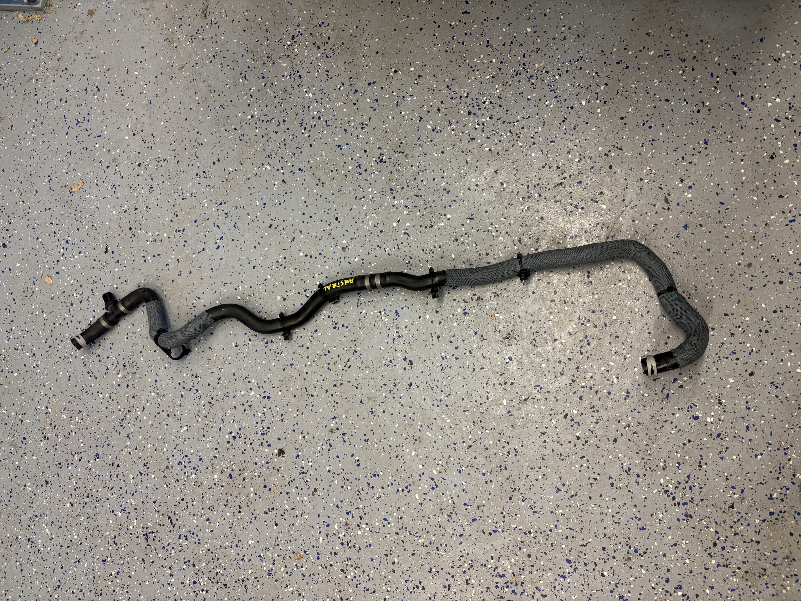 RENAULT AUSTRAL 1,2 E-TECH prijenos crijevo cijev vode 215136682R