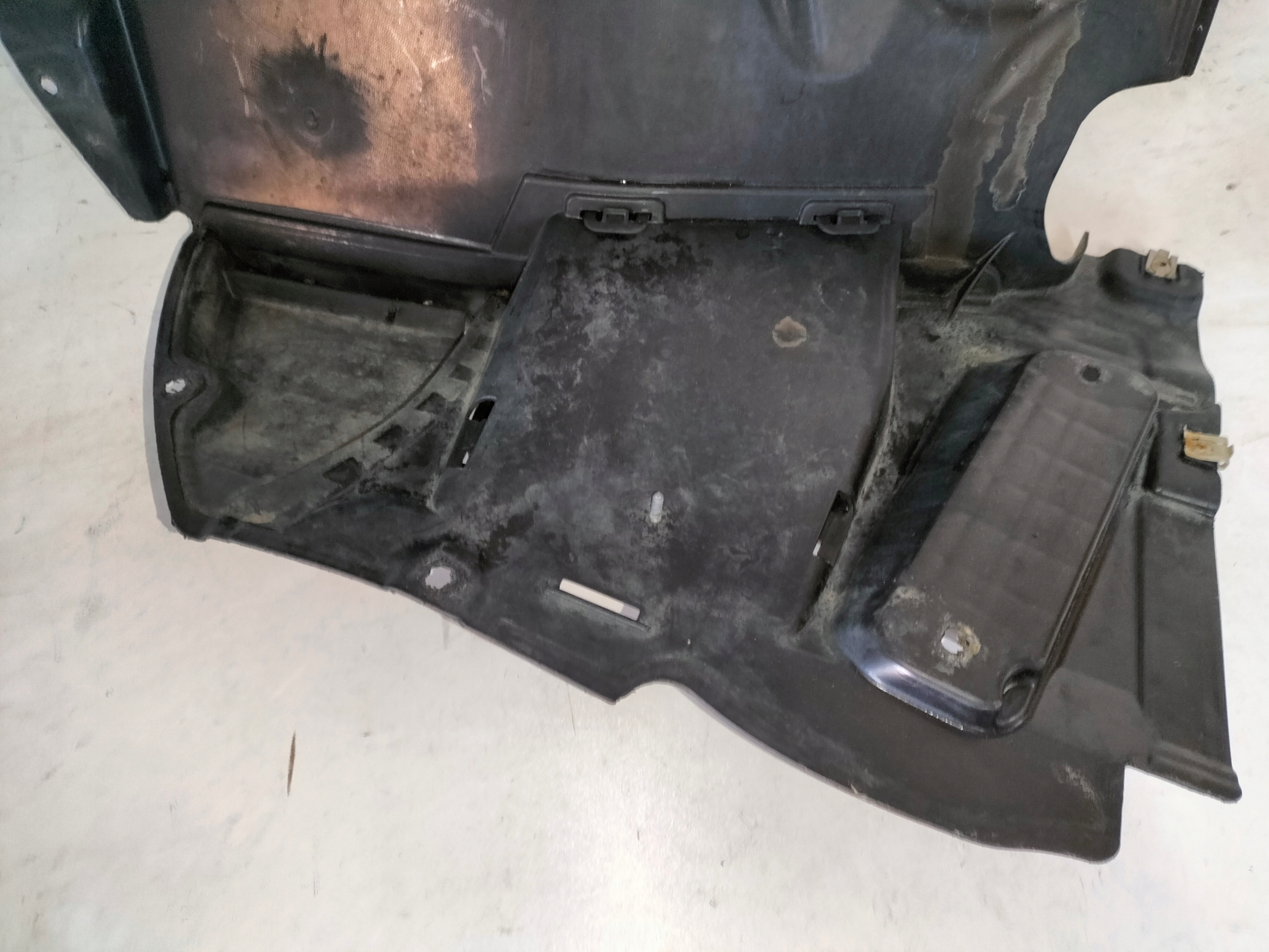 mudguard front front right AUDI A4 B10 23- part front
