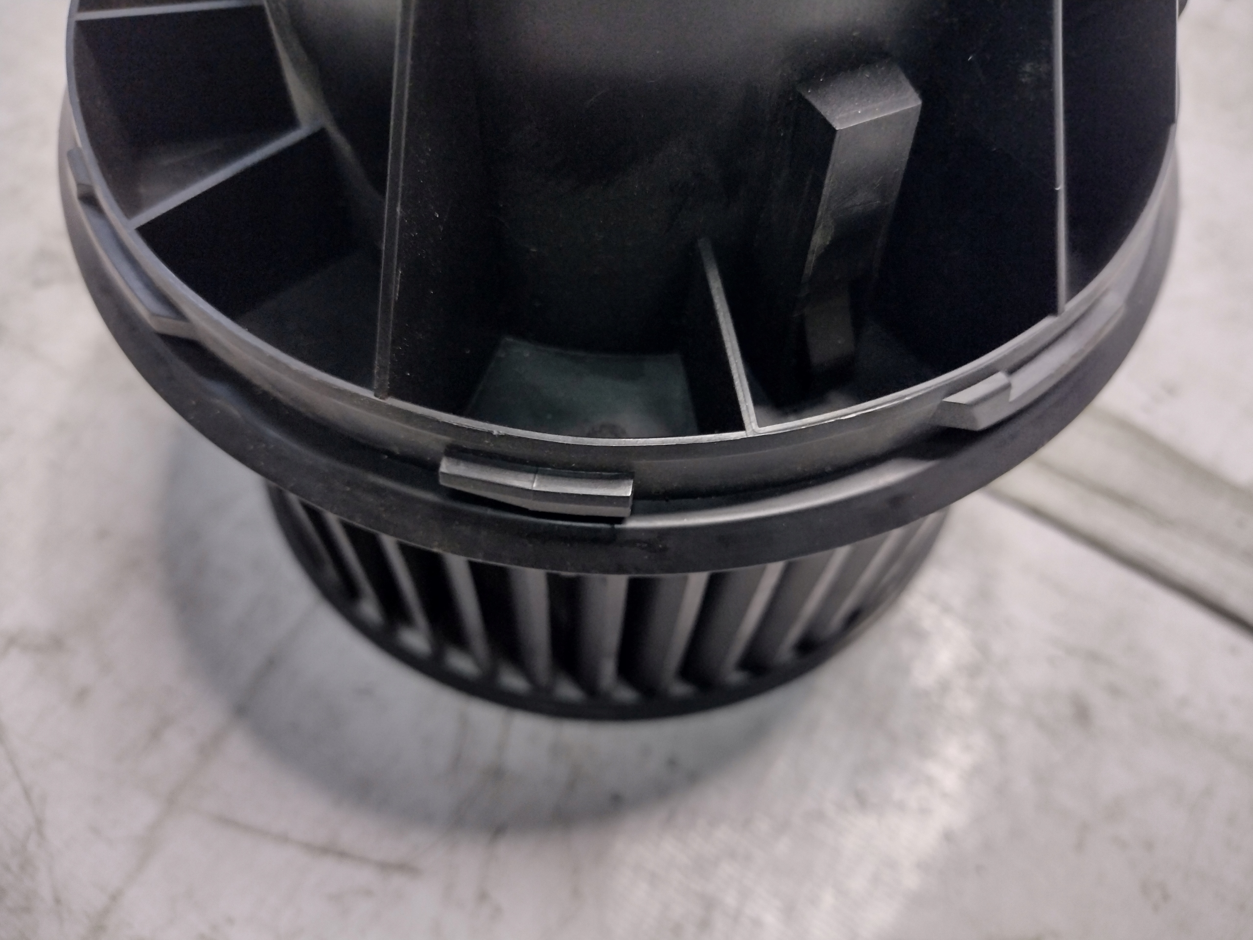 ventilátor tOPENÍ klími Ford Kuga MK1 a 2,0TDCi