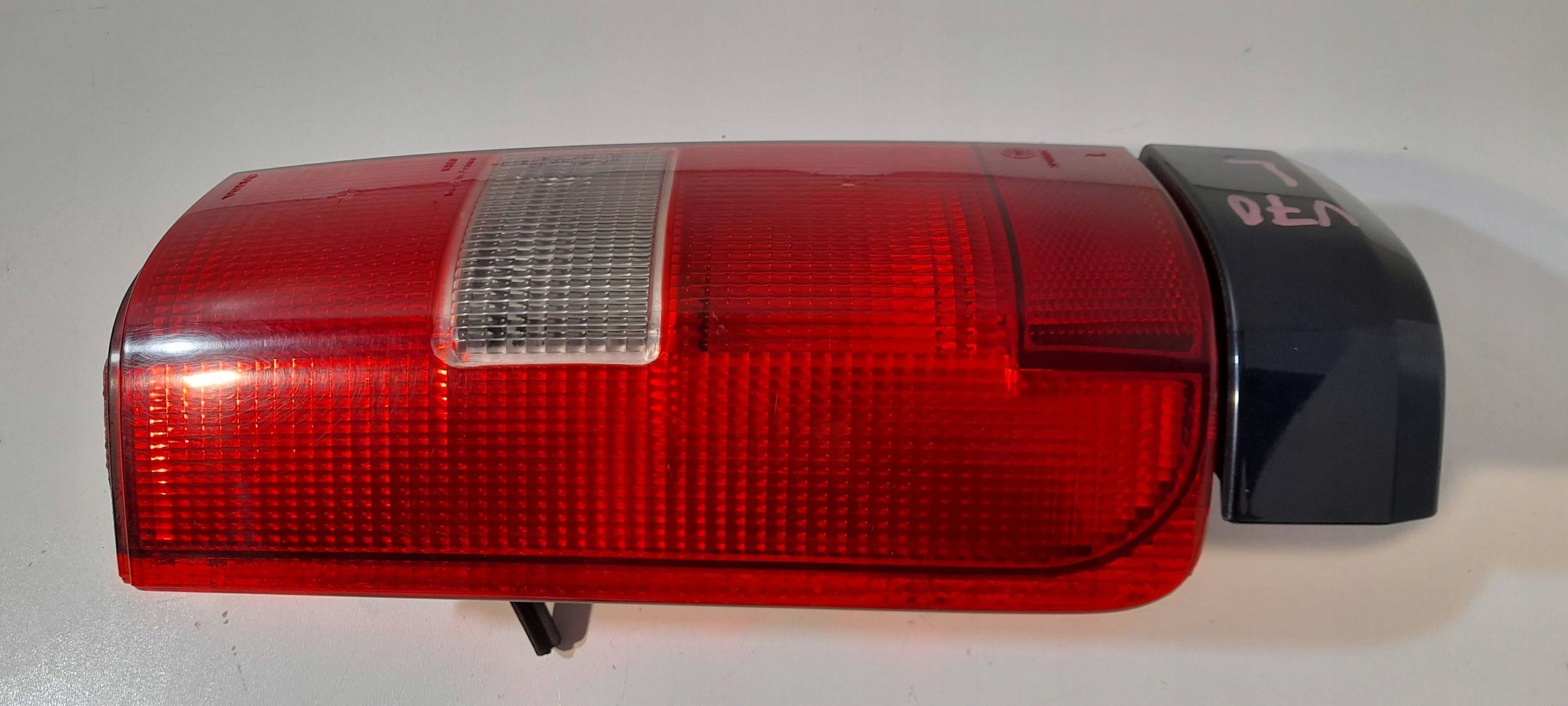 Volvo V70 light rear left 3512318 (R454)