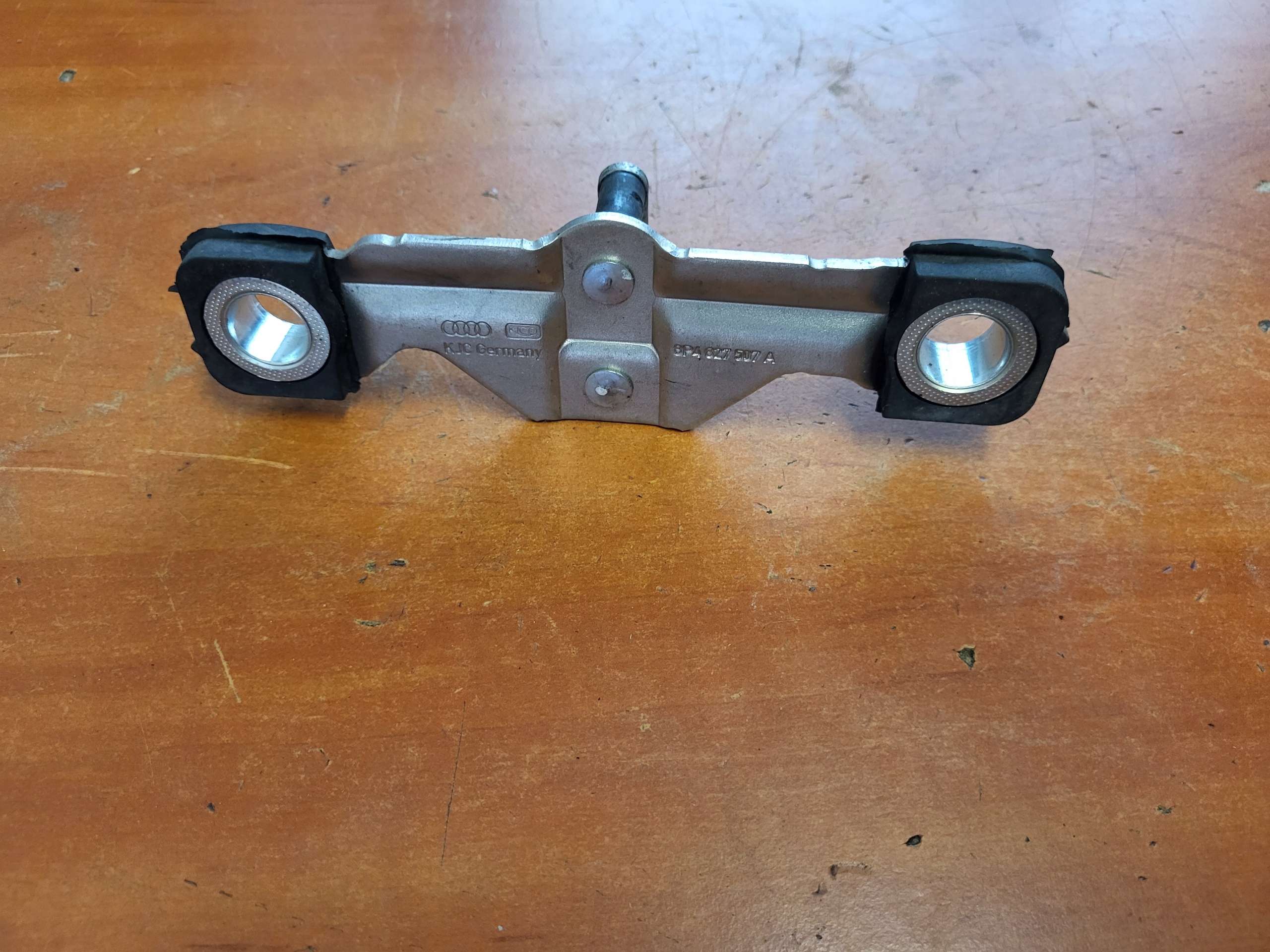 AUDI A3 8P RYGIEL ZAMKA KLAPY BAGAŻNIKA 8P4827507A Numer katalogowy części 8P4827507A