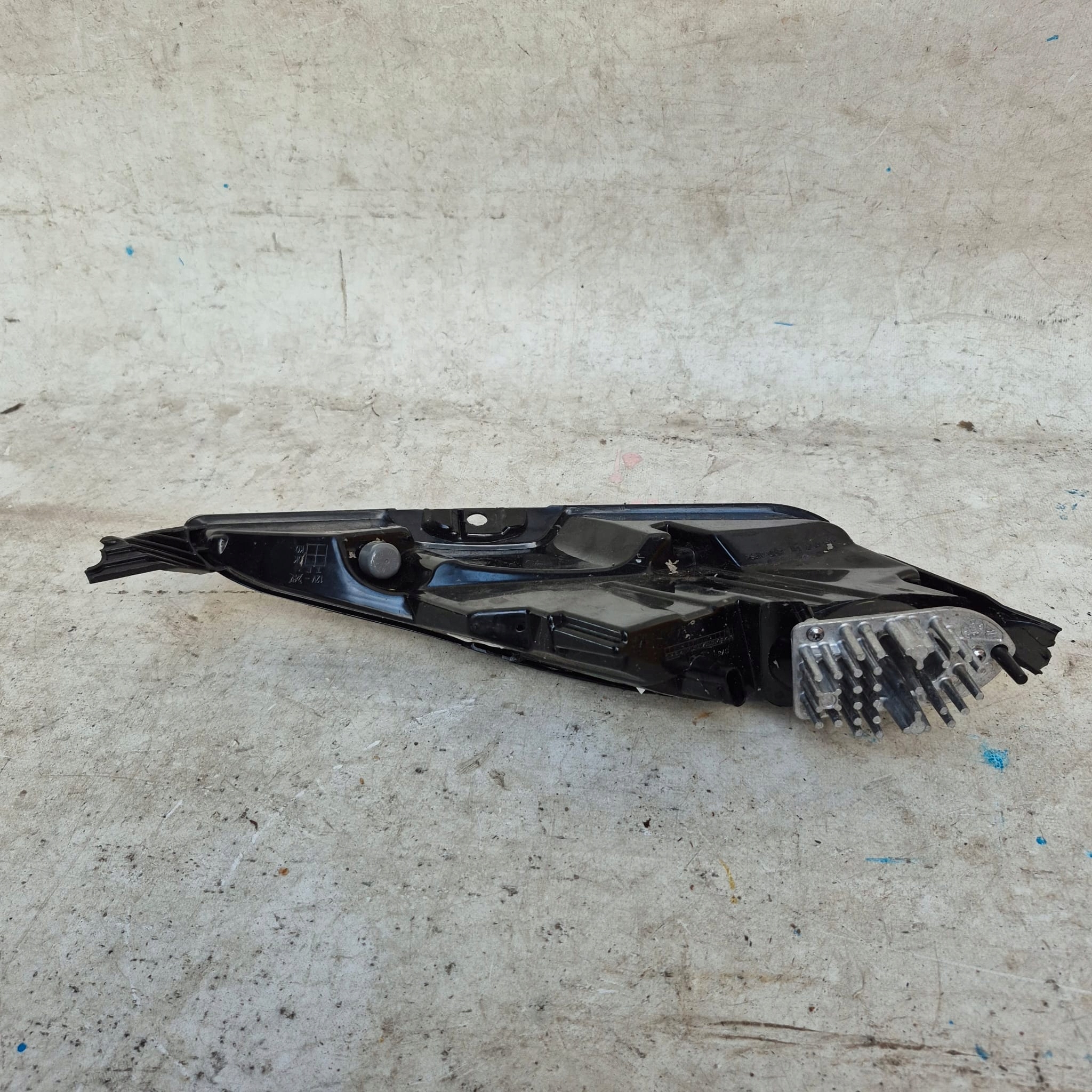 FIAT 500E II 2 20-> light front front left