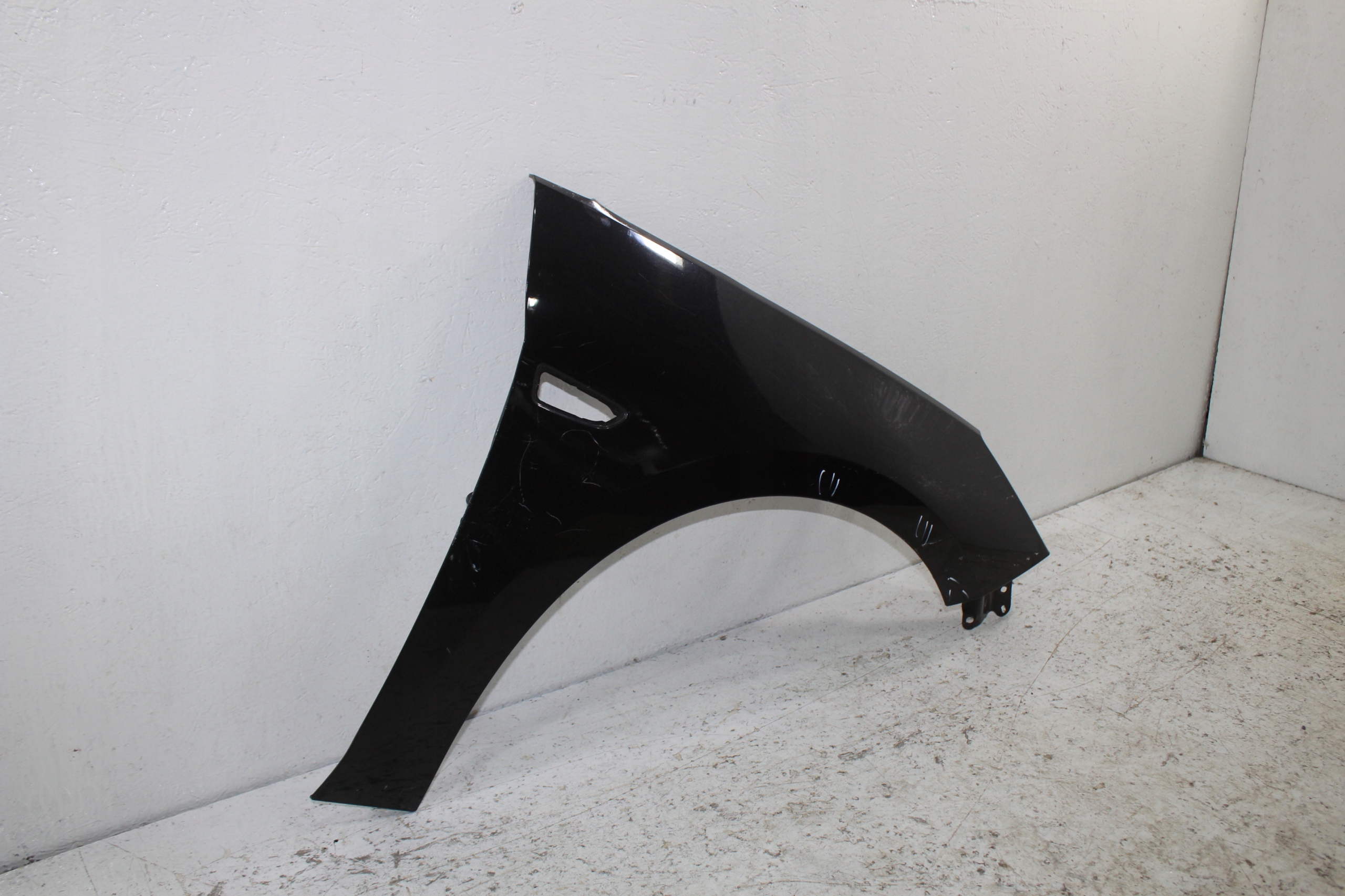 Opel Astra V K fender right front