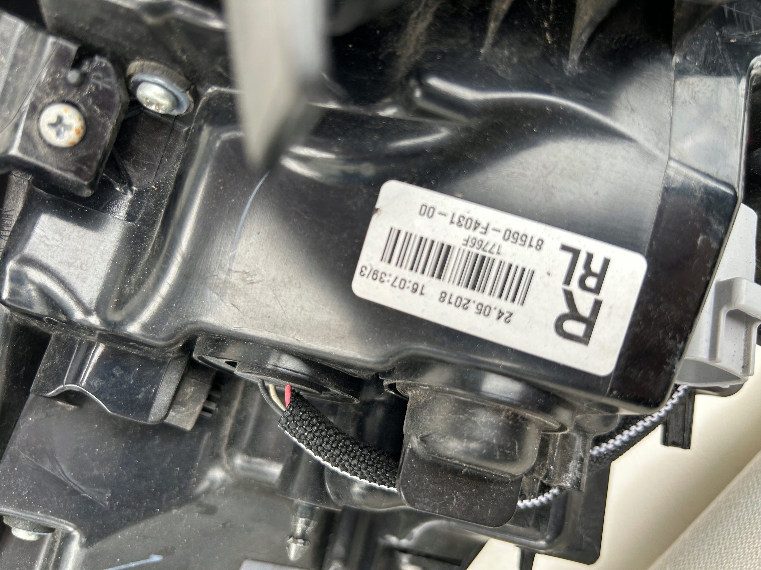 Toyota Chr Ch-r 16- light rear part right komplet