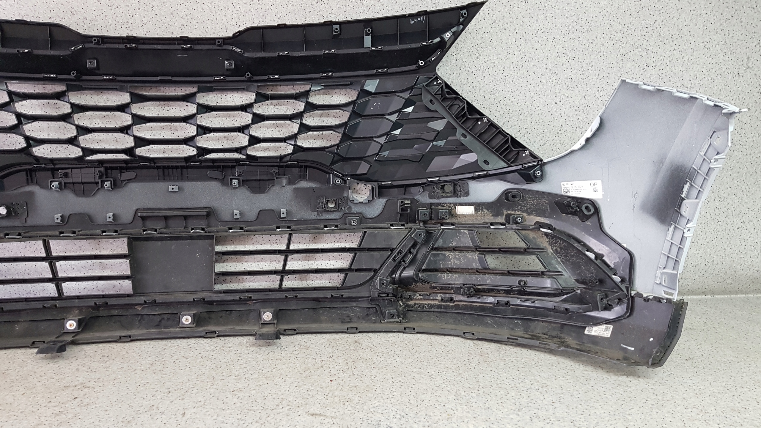 KIA SPORTAGE 5 V 2021 - bumper front 2961