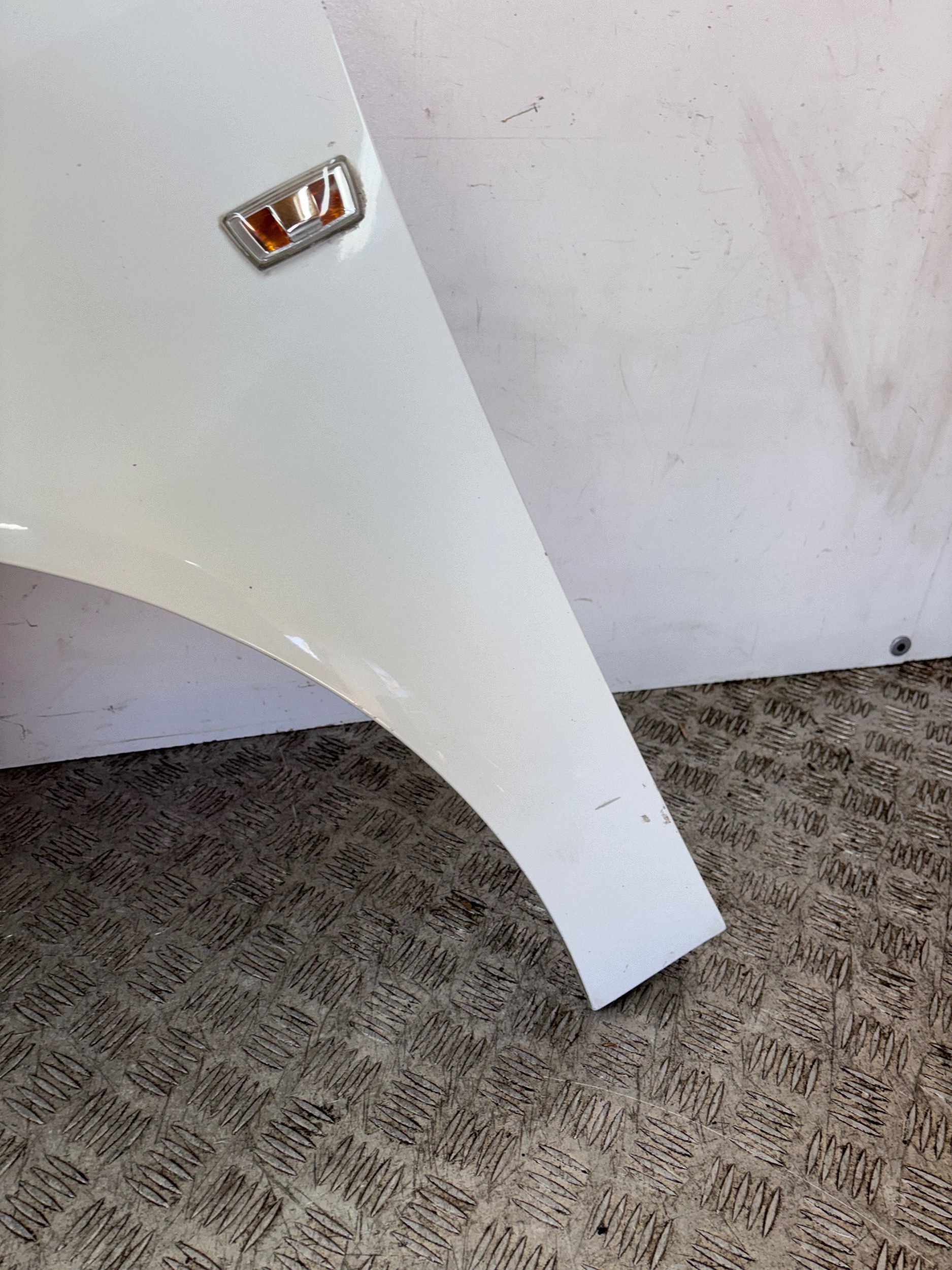 fender front front left OPEL INSIGNIA A