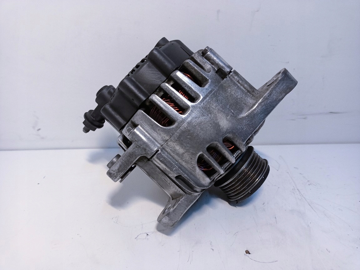 KIA VENGA IX20 1,4CRDI ALTERNATOR 37300-2A600