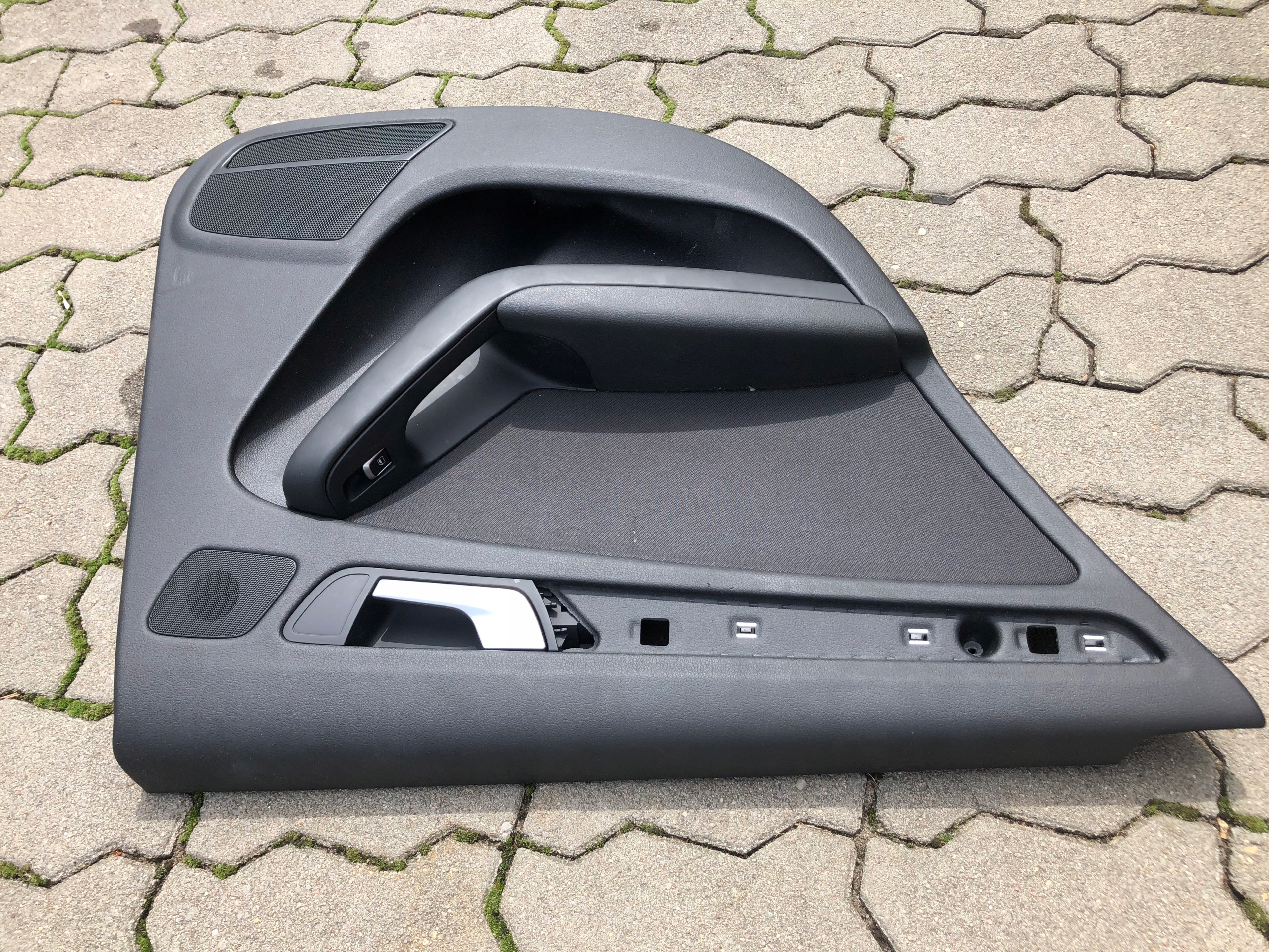 AUDI A4 B8 LIFT side upholstery left rear part 0400