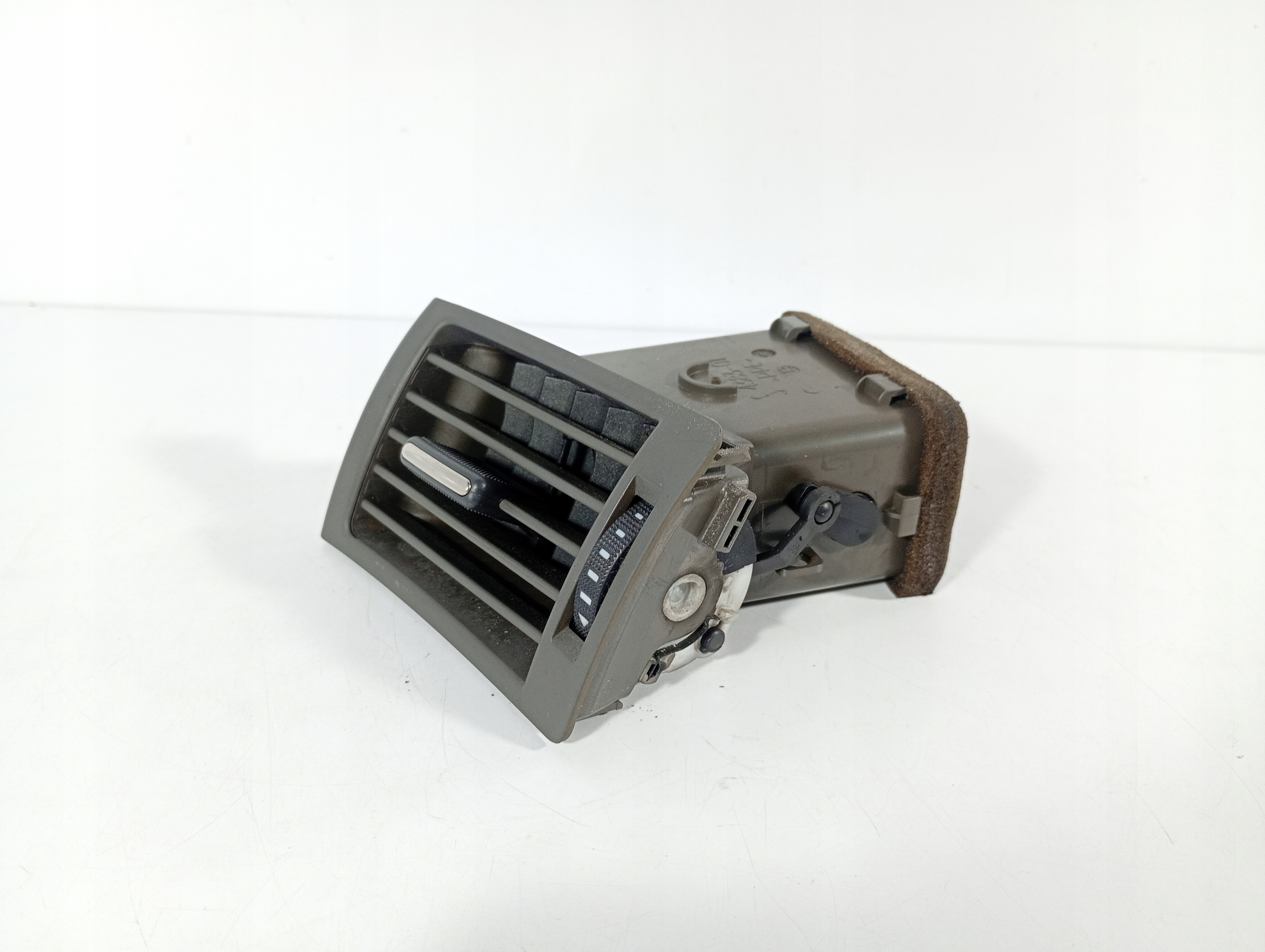 Audi A4 B6 00-05 grid KRATKI air conditioning devices air left driver´s 8E0820901E