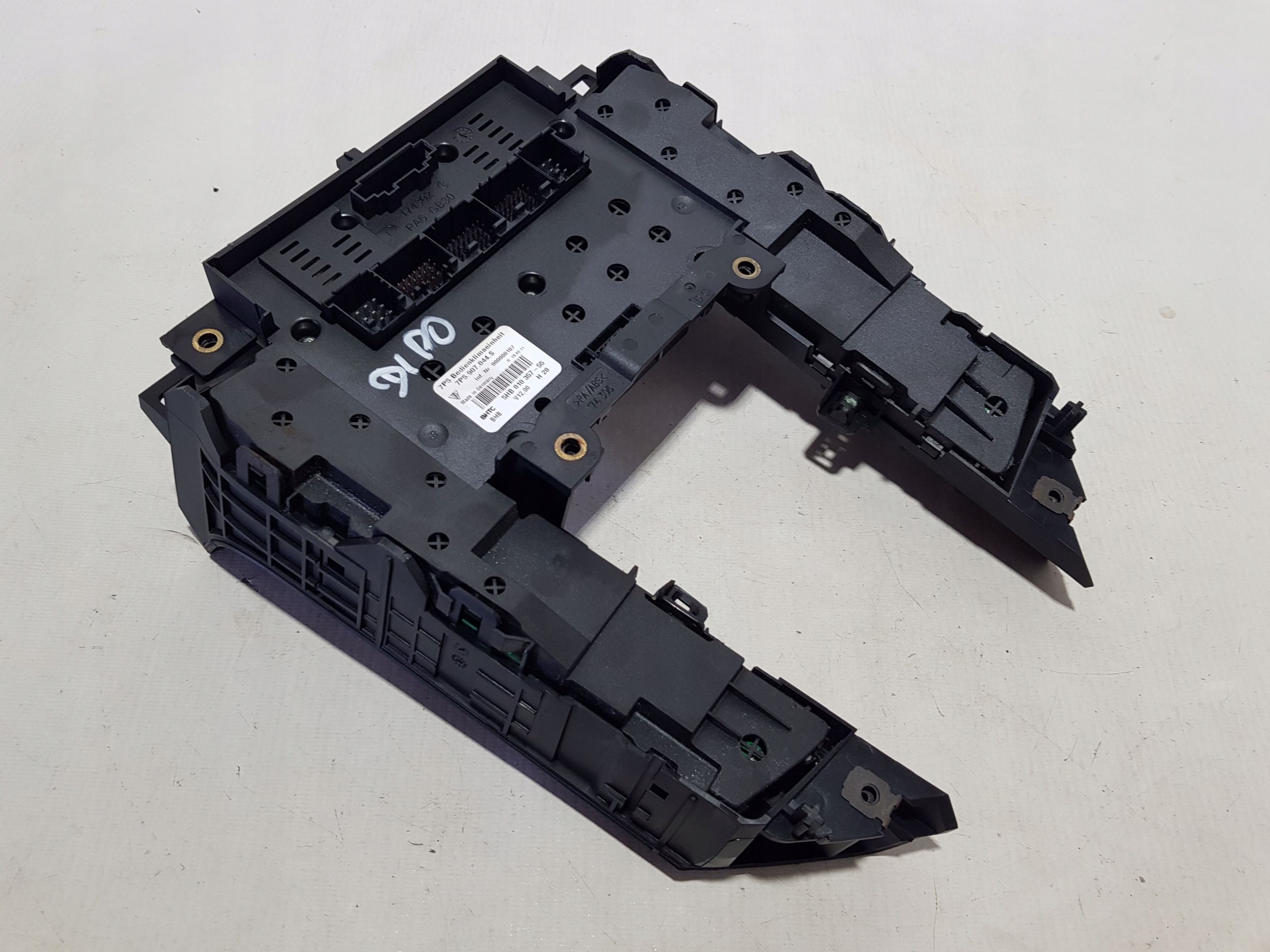 control panel PORSCHE CAYENNE 7P 7P5907044S 7P5907044