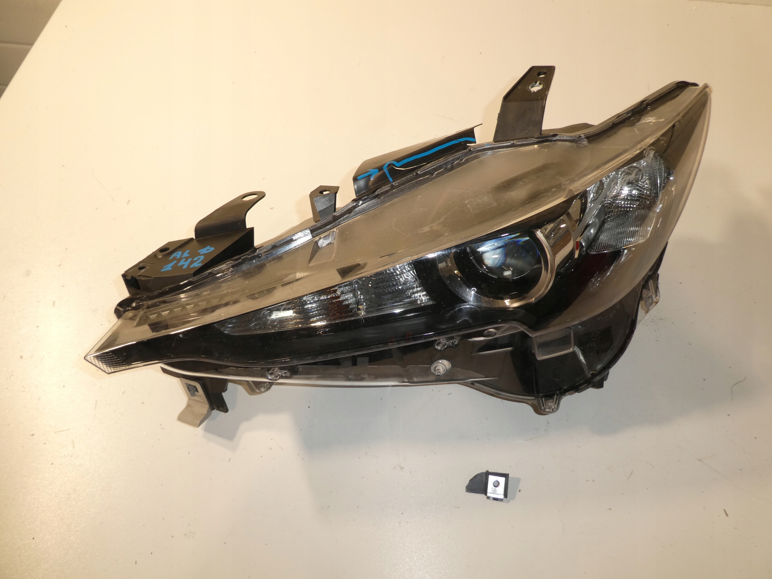MAZDA CX5 II 2 LED KB8M51040 light left EU
