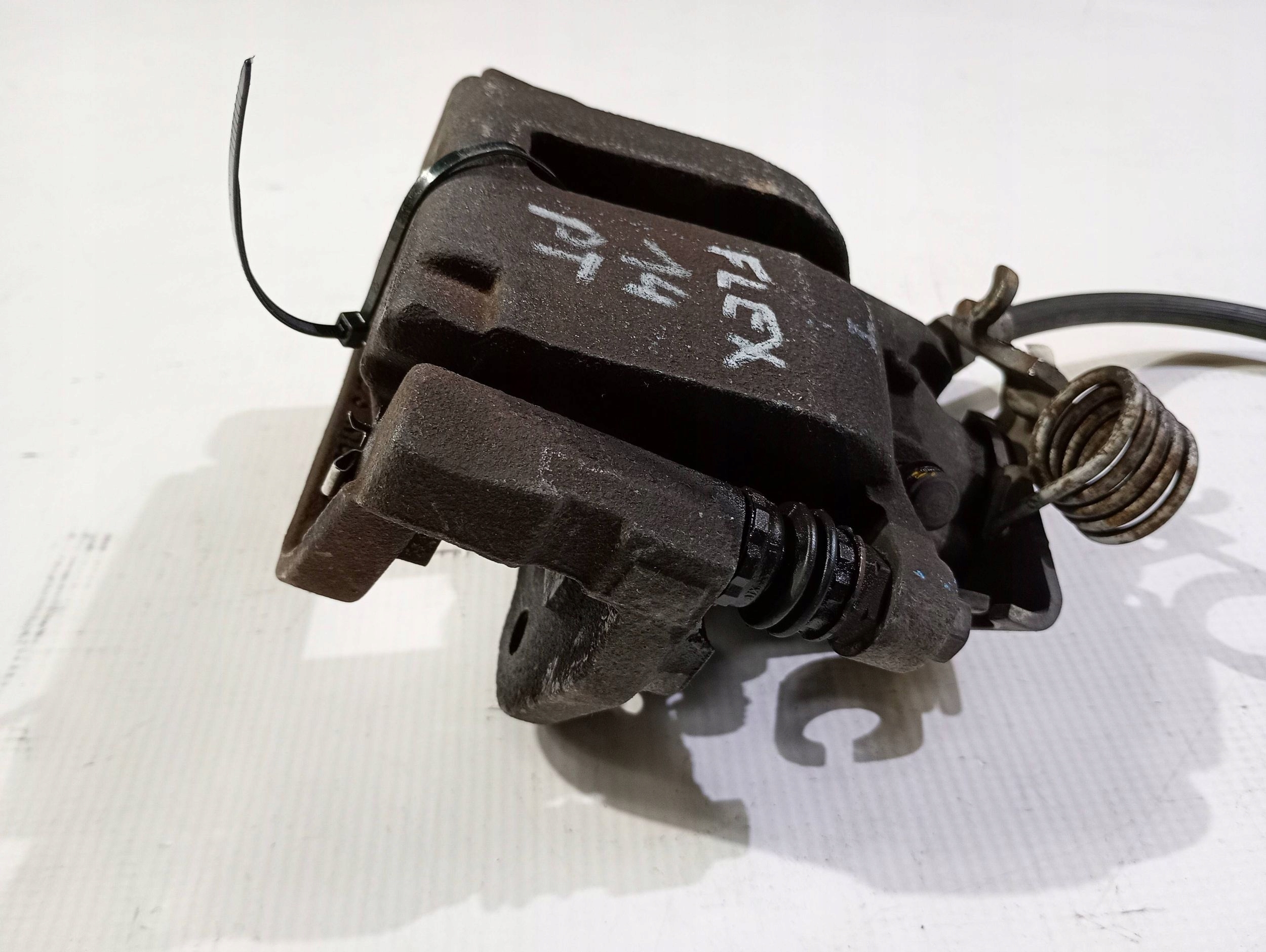 caliper brakes brake rear part rear right Ford Flex Explorer 2011
