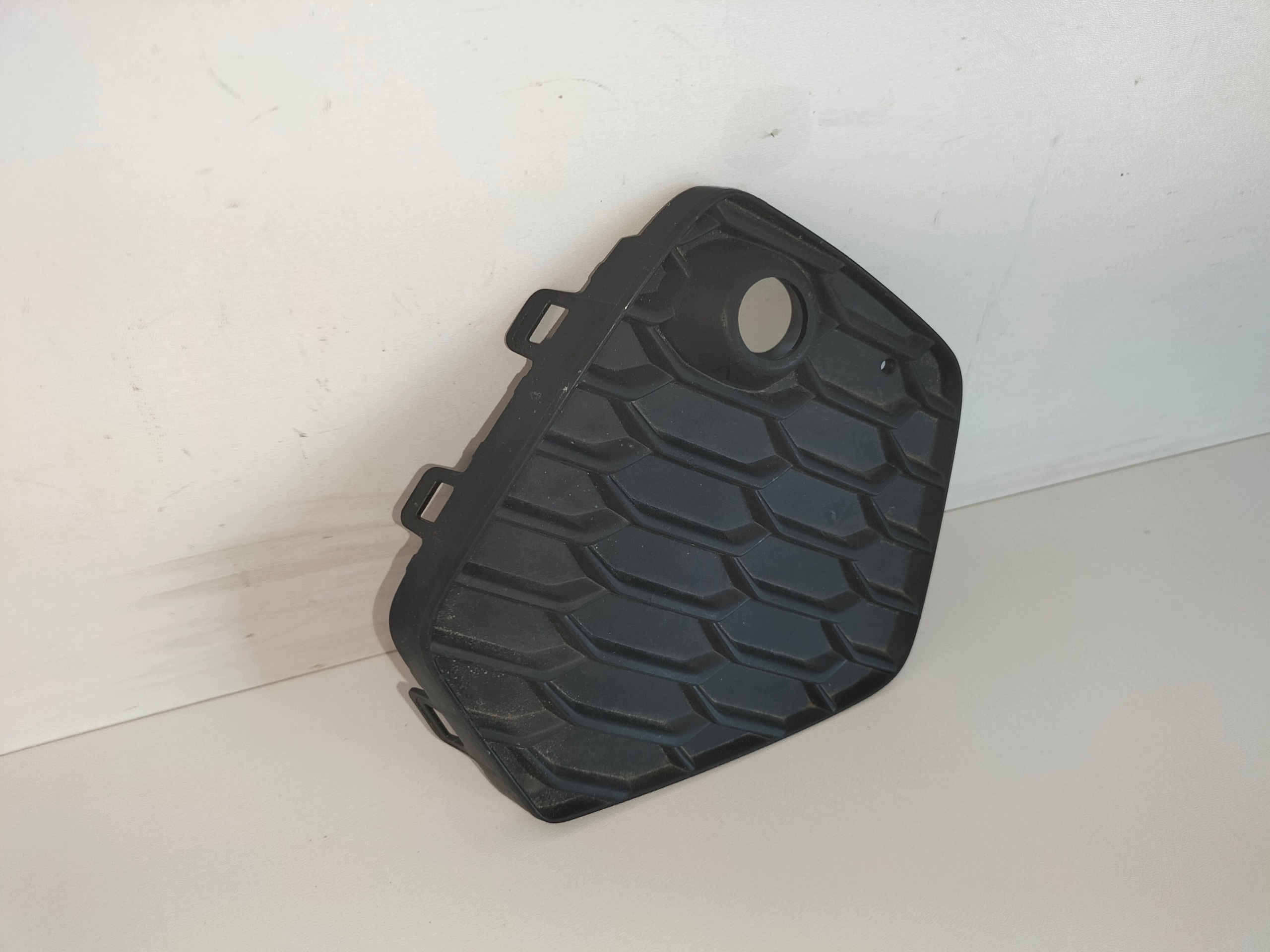 grille grid of a bumper front right AUDI A3 8Y 20