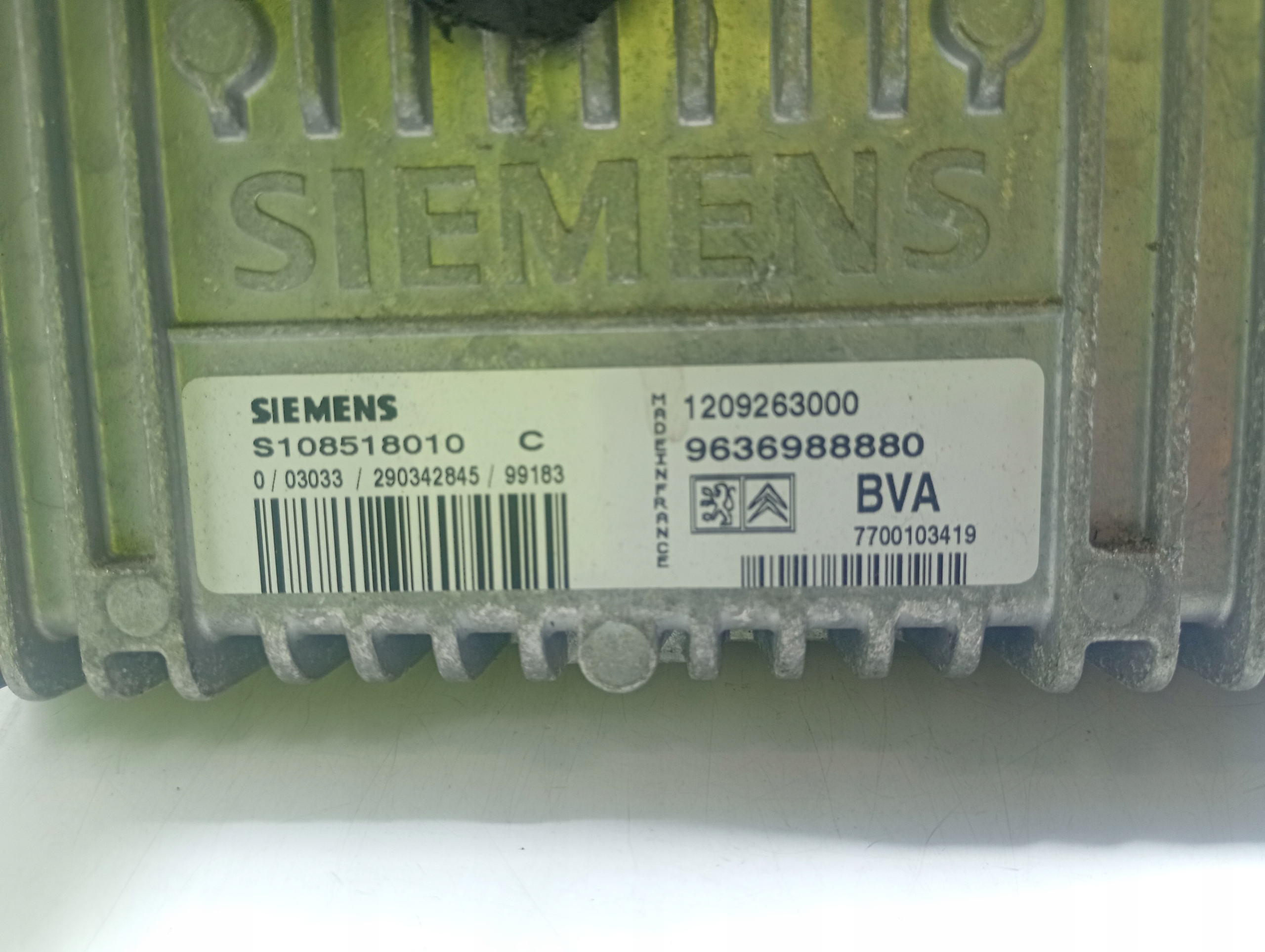 Peugeot 207 06-15 computer control unit of the engine OE 9636988880