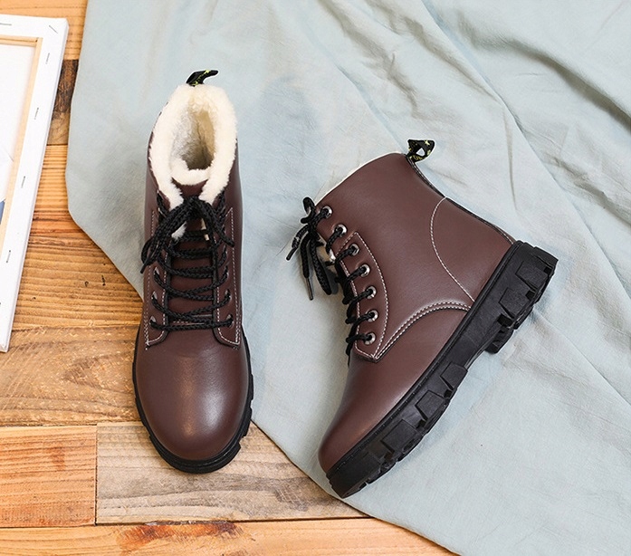 BUTY ZIMOWE DAMSKIE OCIEPLANE ŚNIEGOWCE R.39 Materiał zewnętrzny skóra ekologiczna