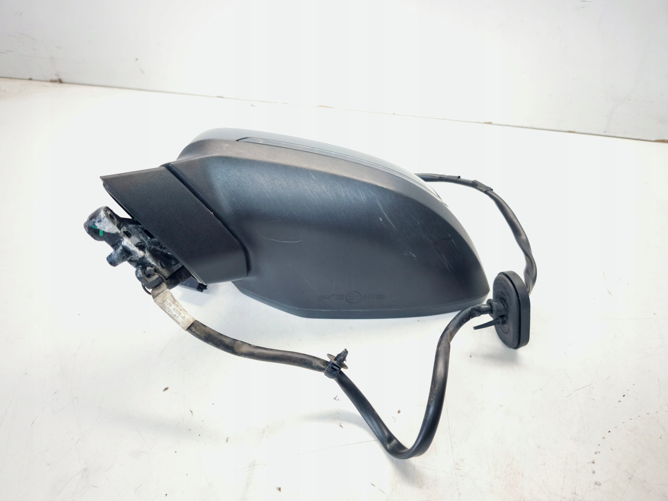 mirror exterior left AUDI A4 B9 L7XR 8 PIN UK