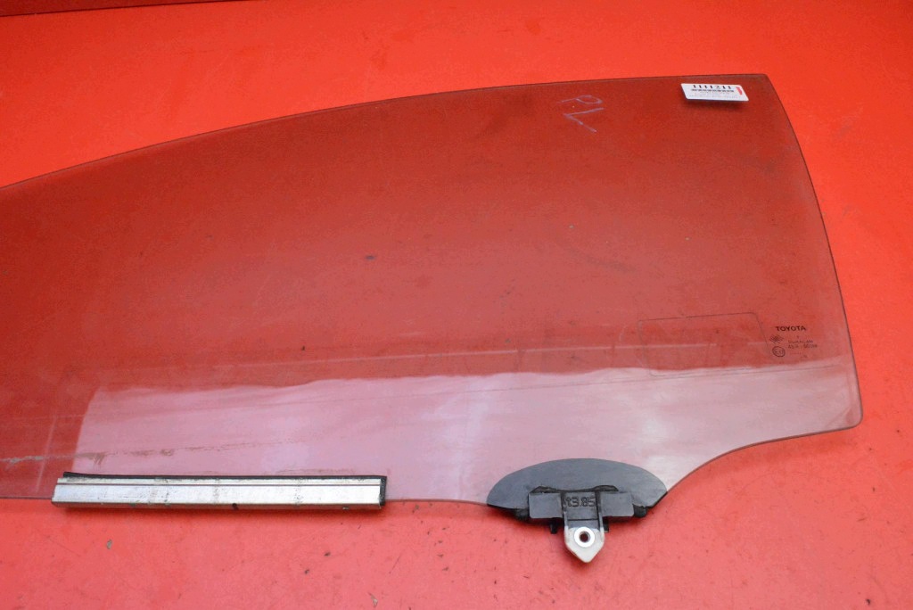 window side left front front TOYOTA COROLLA E18 13-18